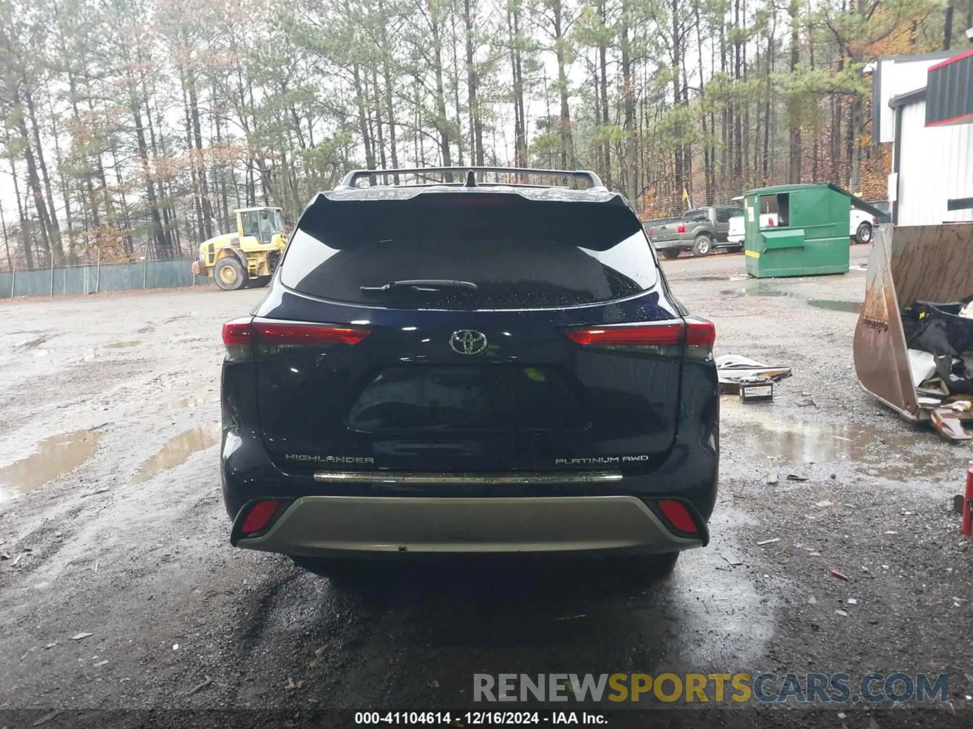 17 Photograph of a damaged car 5TDKDRBHXPS506513 TOYOTA HIGHLANDER 2023