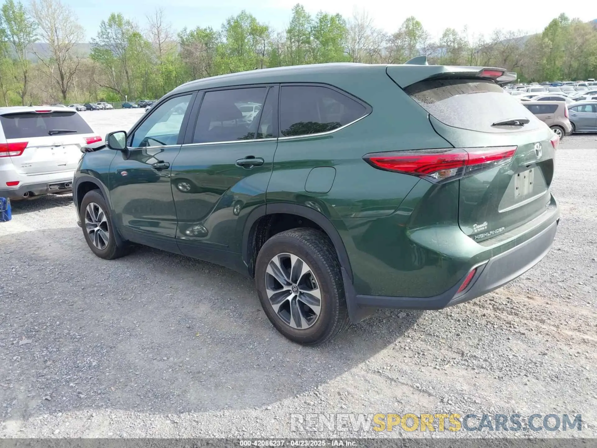 3 Photograph of a damaged car 5TDKDRBHXPS515888 TOYOTA HIGHLANDER 2023