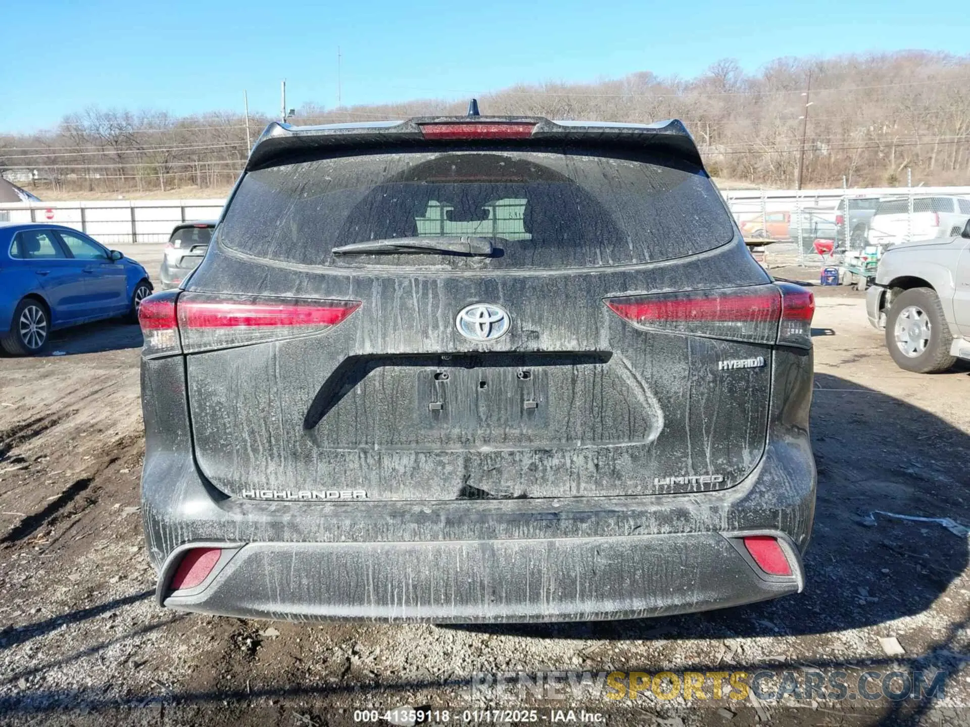 16 Photograph of a damaged car 5TDXBRCH1PS582776 TOYOTA HIGHLANDER 2023