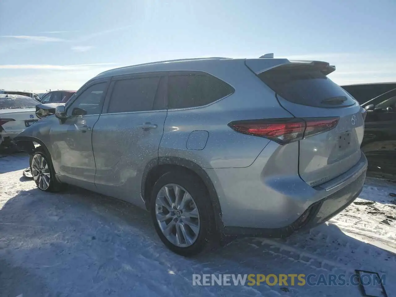 2 Photograph of a damaged car 5TDXBRCH2PS133610 TOYOTA HIGHLANDER 2023