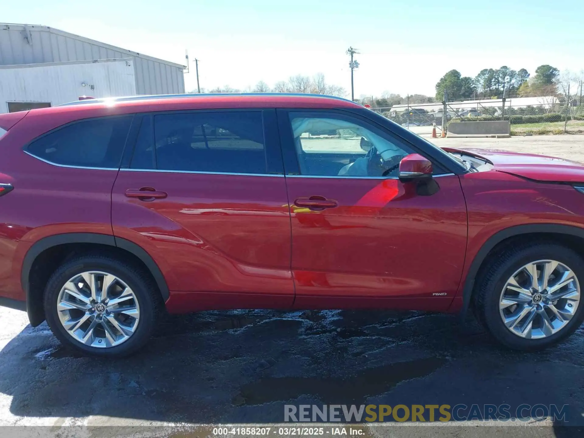13 Photograph of a damaged car 5TDXBRCH3PS116816 TOYOTA HIGHLANDER 2023