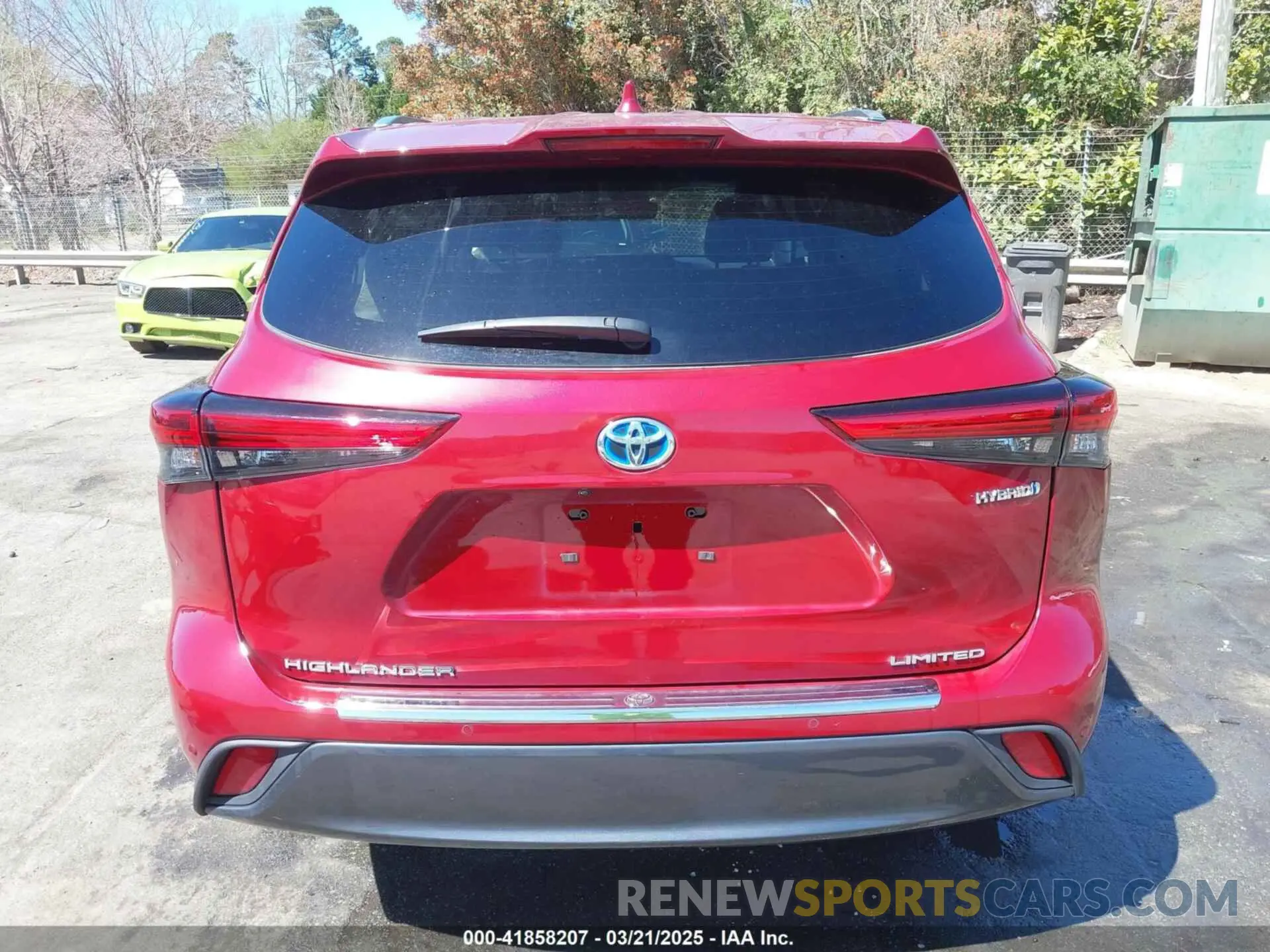 16 Photograph of a damaged car 5TDXBRCH3PS116816 TOYOTA HIGHLANDER 2023