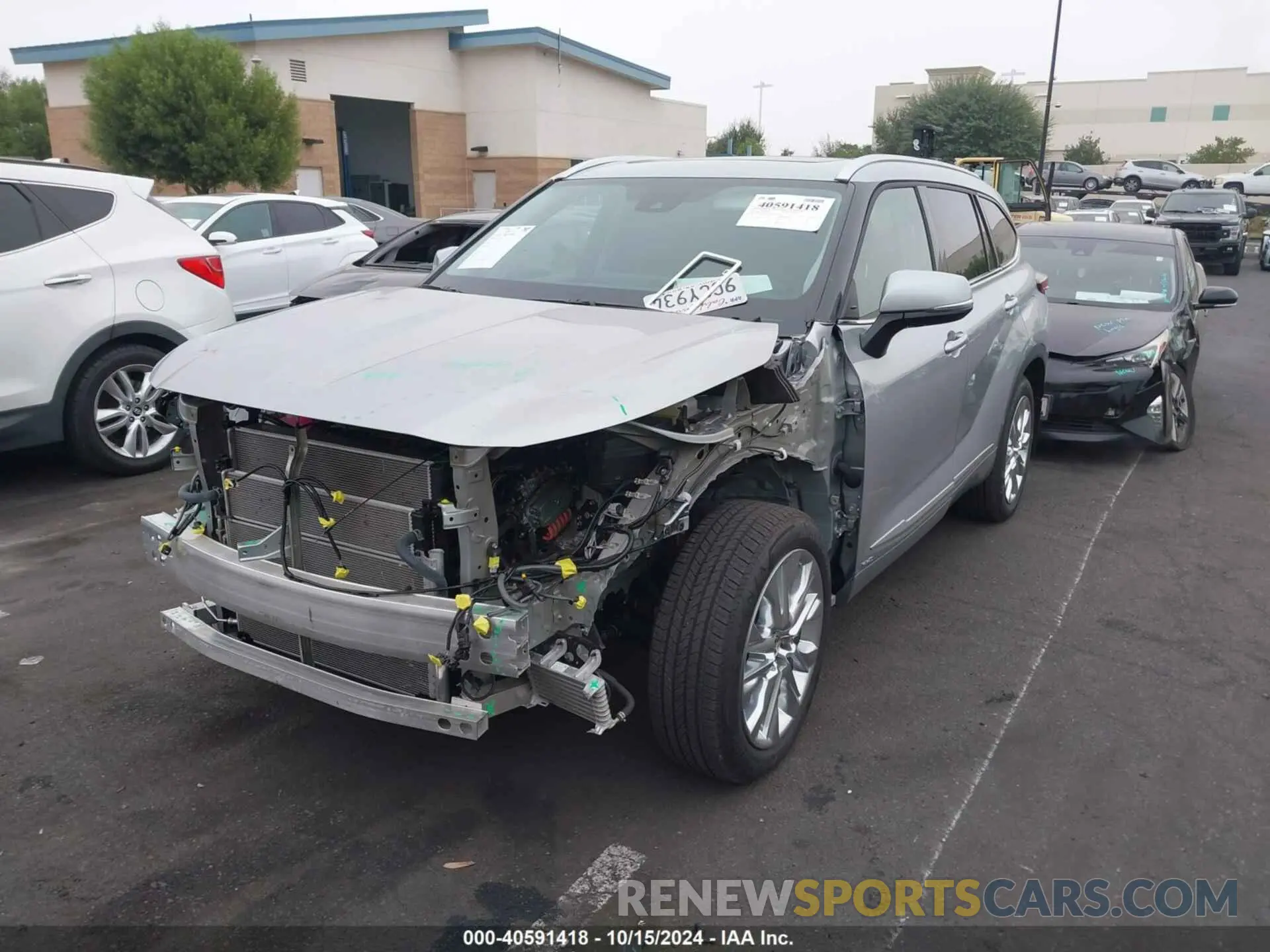 15 Photograph of a damaged car 5TDXBRCH5PS582361 TOYOTA HIGHLANDER 2023