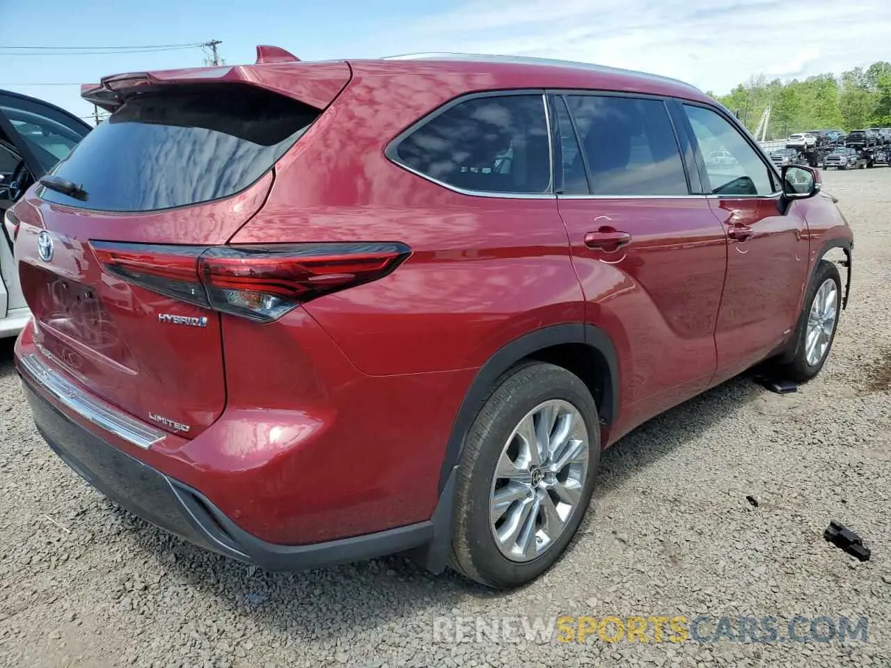 3 Photograph of a damaged car 5TDXBRCH9PS110552 TOYOTA HIGHLANDER 2023