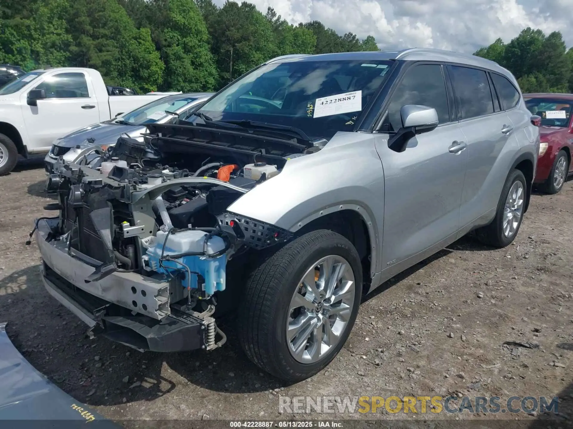 2 Photograph of a damaged car 5TDXBRCHXPS583604 TOYOTA HIGHLANDER 2023