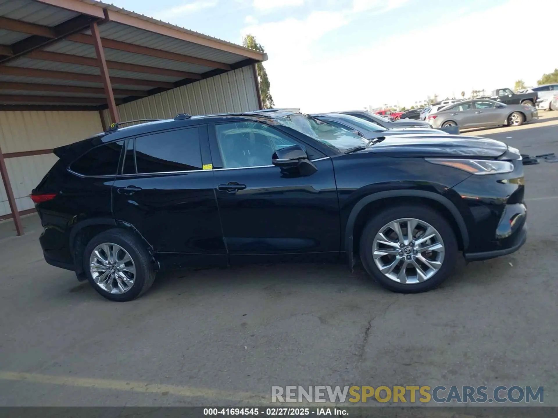 13 Photograph of a damaged car 5TDYARAH5PS022947 TOYOTA HIGHLANDER 2023
