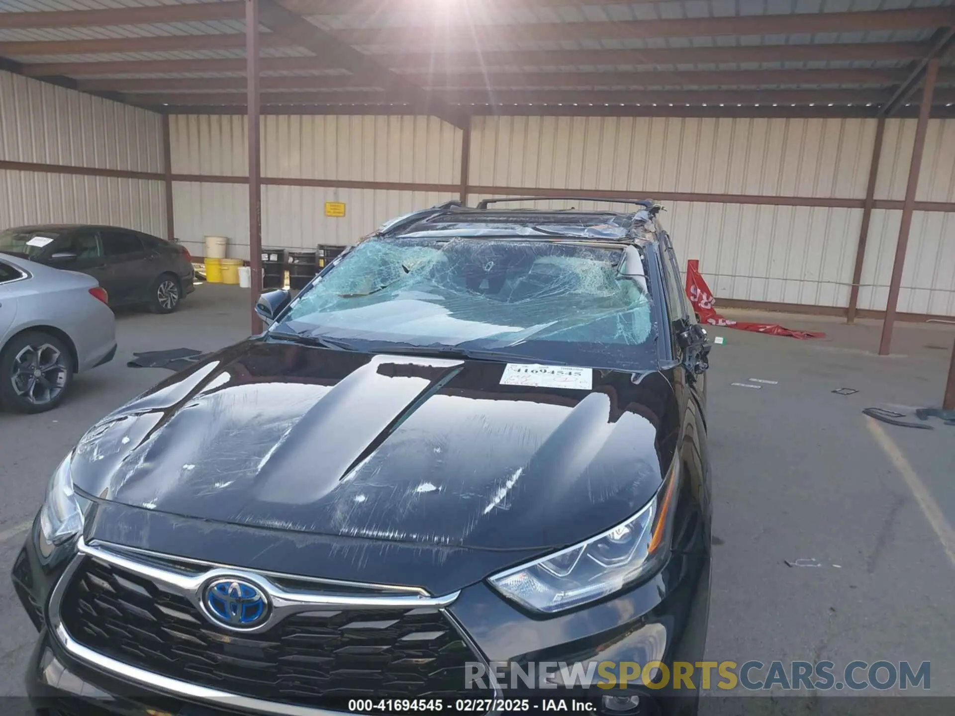 6 Photograph of a damaged car 5TDYARAH5PS022947 TOYOTA HIGHLANDER 2023