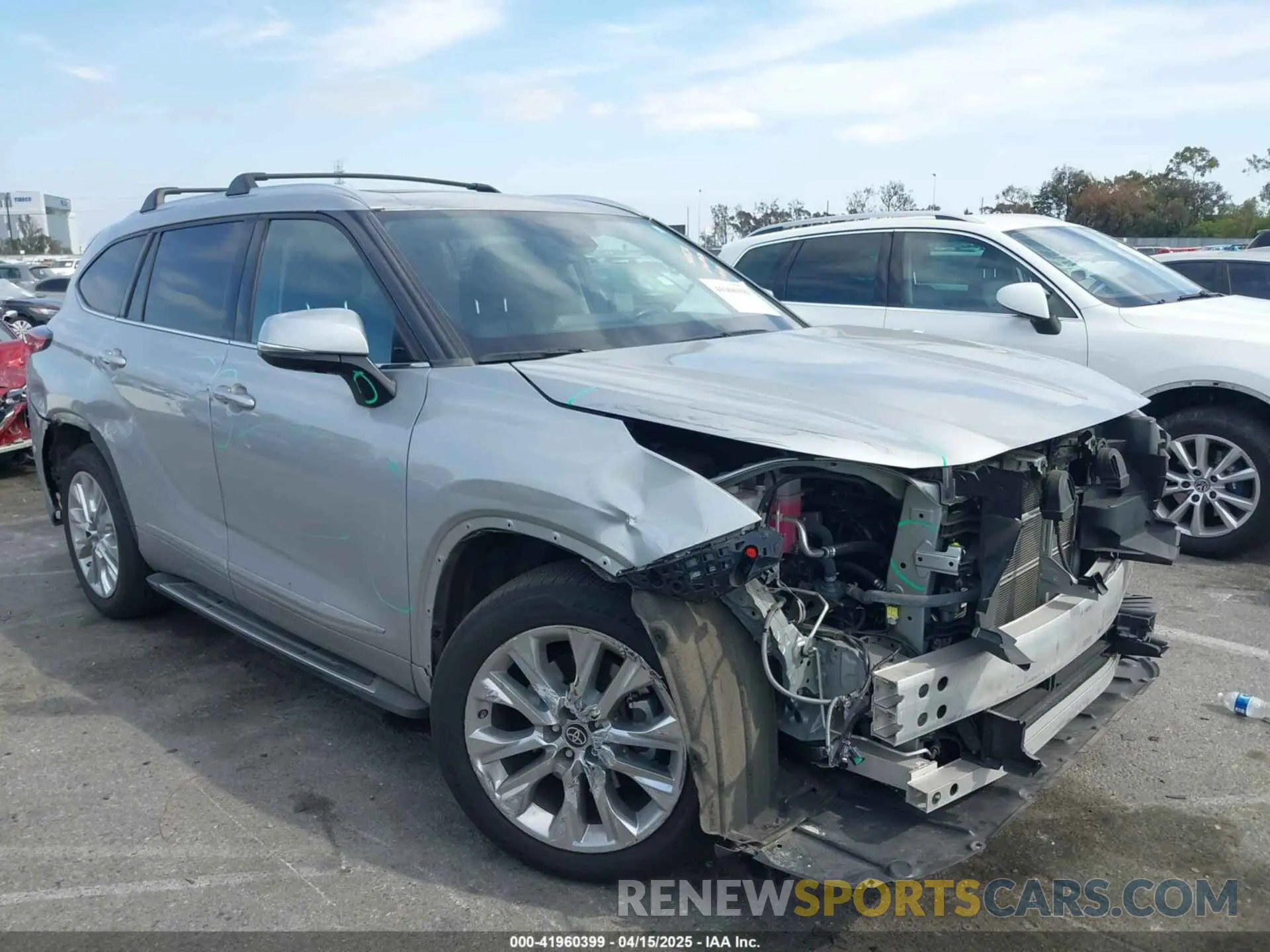 13 Photograph of a damaged car 5TDYARAH9PS523498 TOYOTA HIGHLANDER 2023