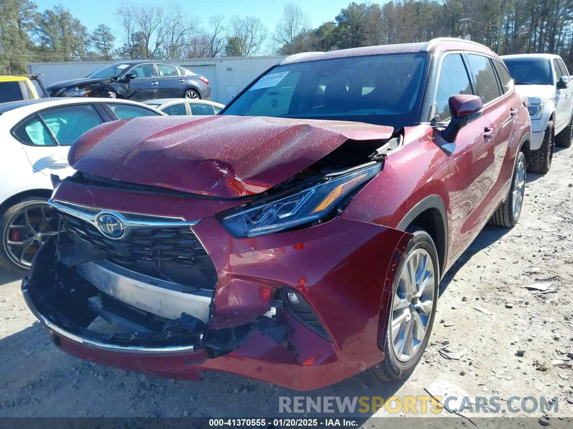 2 Photograph of a damaged car 5TDYARAHXPS523199 TOYOTA HIGHLANDER 2023