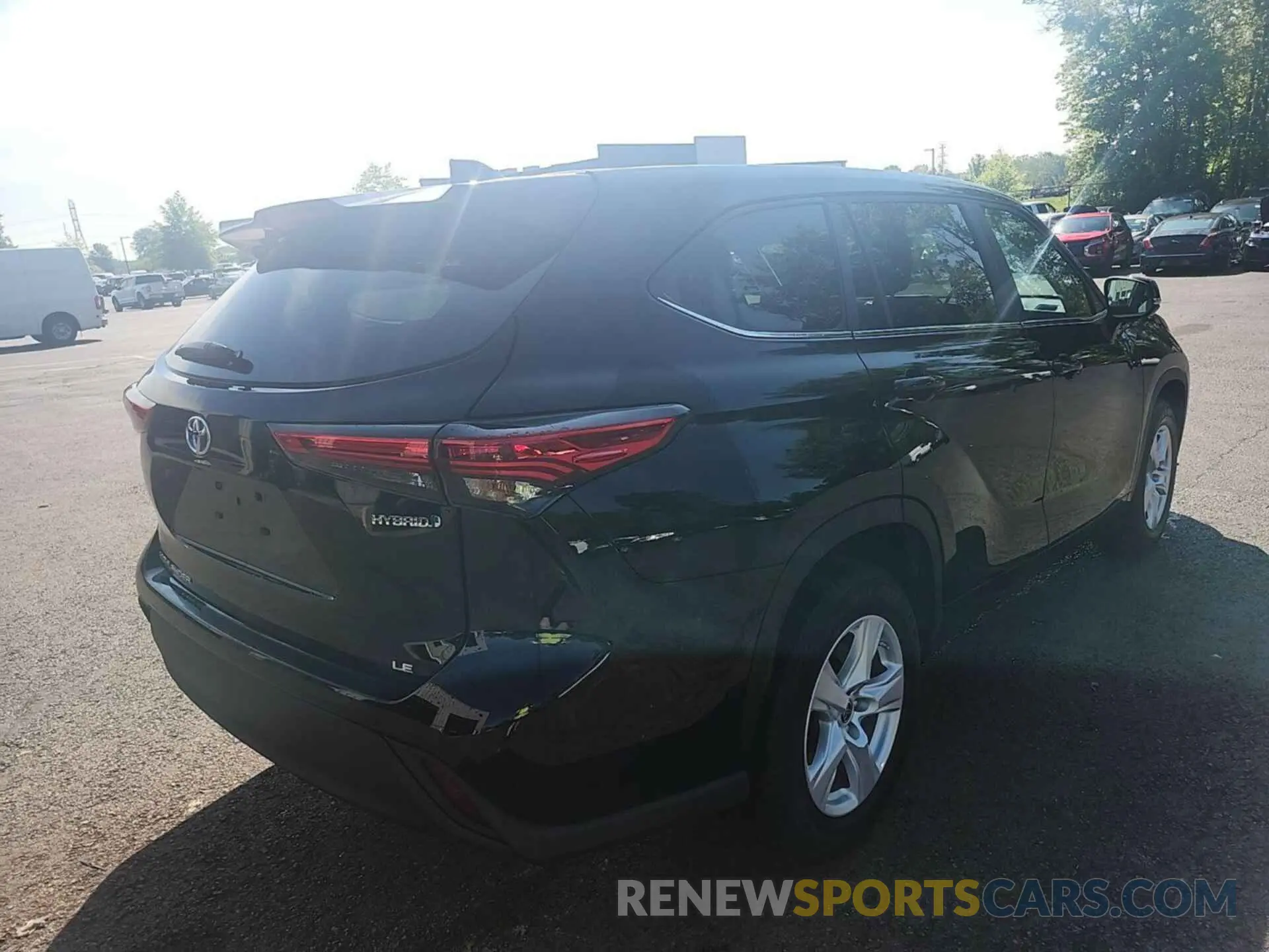 11 Photograph of a damaged car 5TDZARAH2PS527025 TOYOTA HIGHLANDER 2023