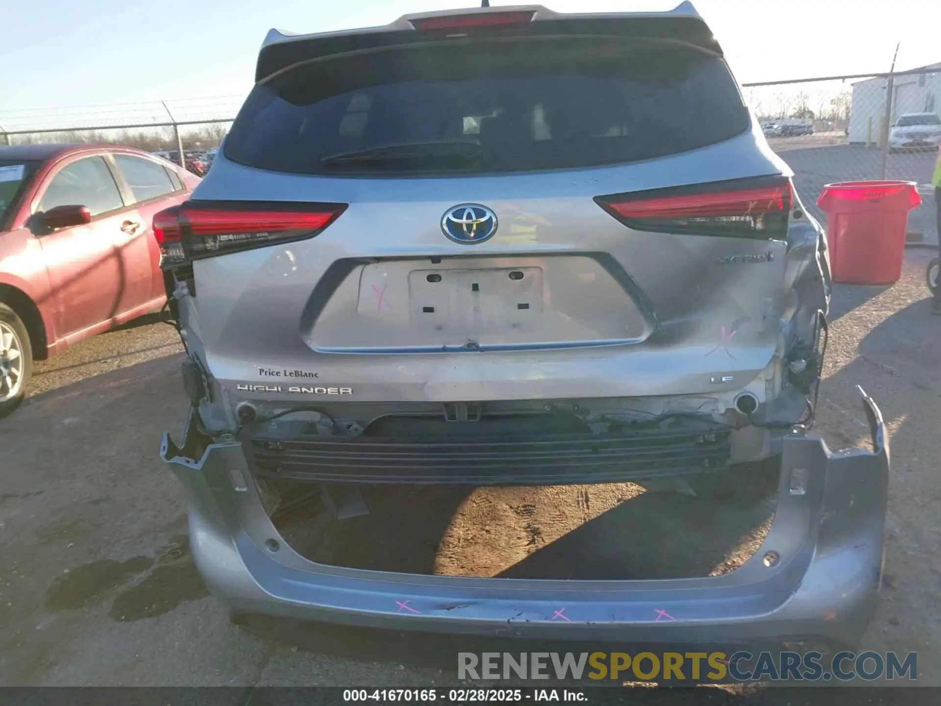 16 Photograph of a damaged car 5TDZARAH7PS519597 TOYOTA HIGHLANDER 2023