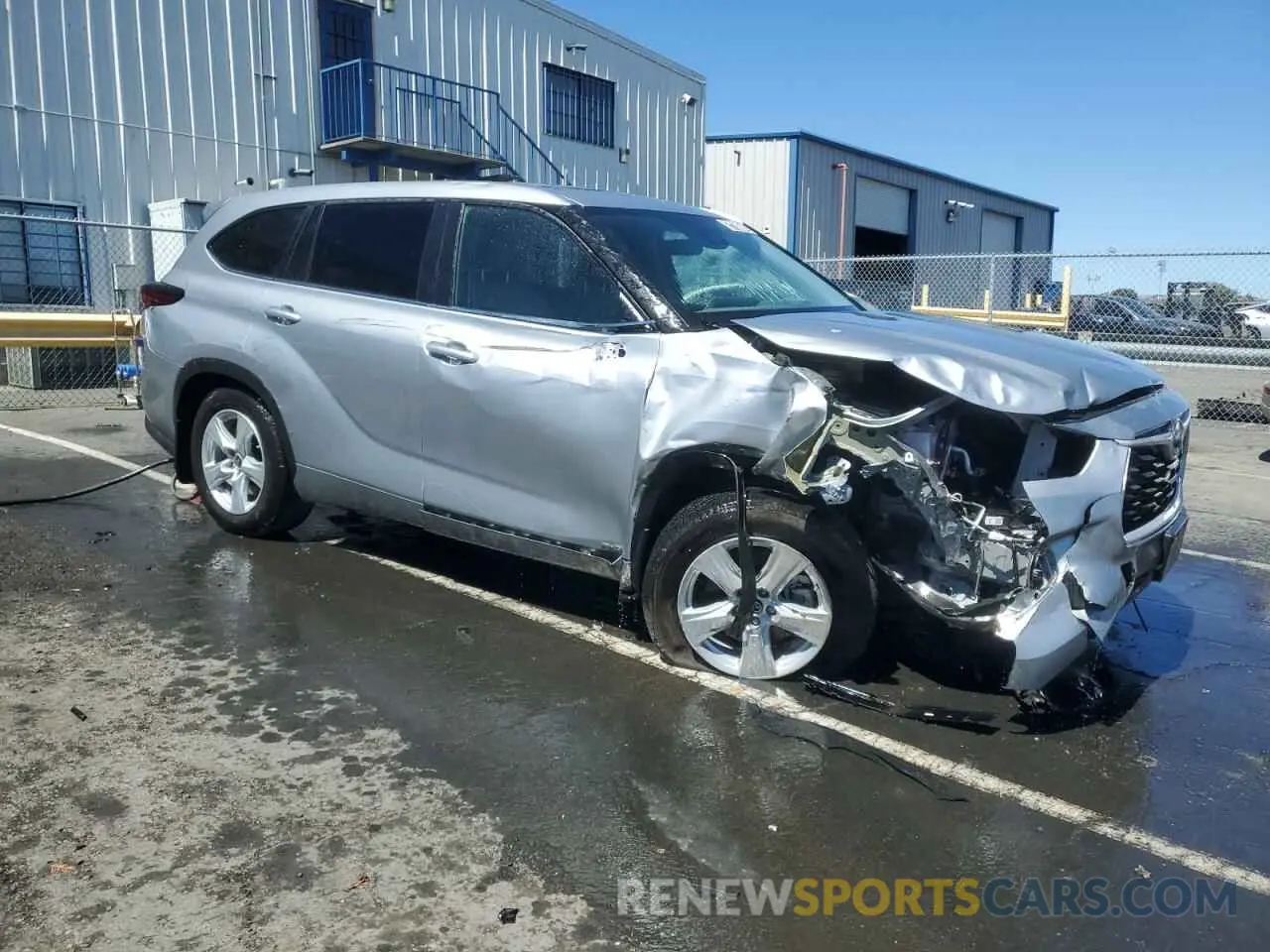 7 Photograph of a damaged car 5TDBBRCH2RS602935 TOYOTA HIGHLANDER 2024
