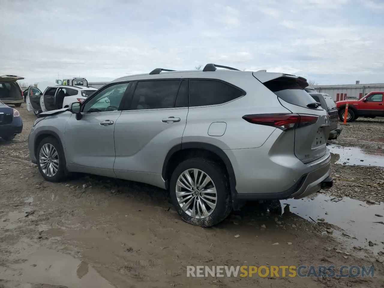 2 Photograph of a damaged car 5TDEBRCHXRS603912 TOYOTA HIGHLANDER 2024