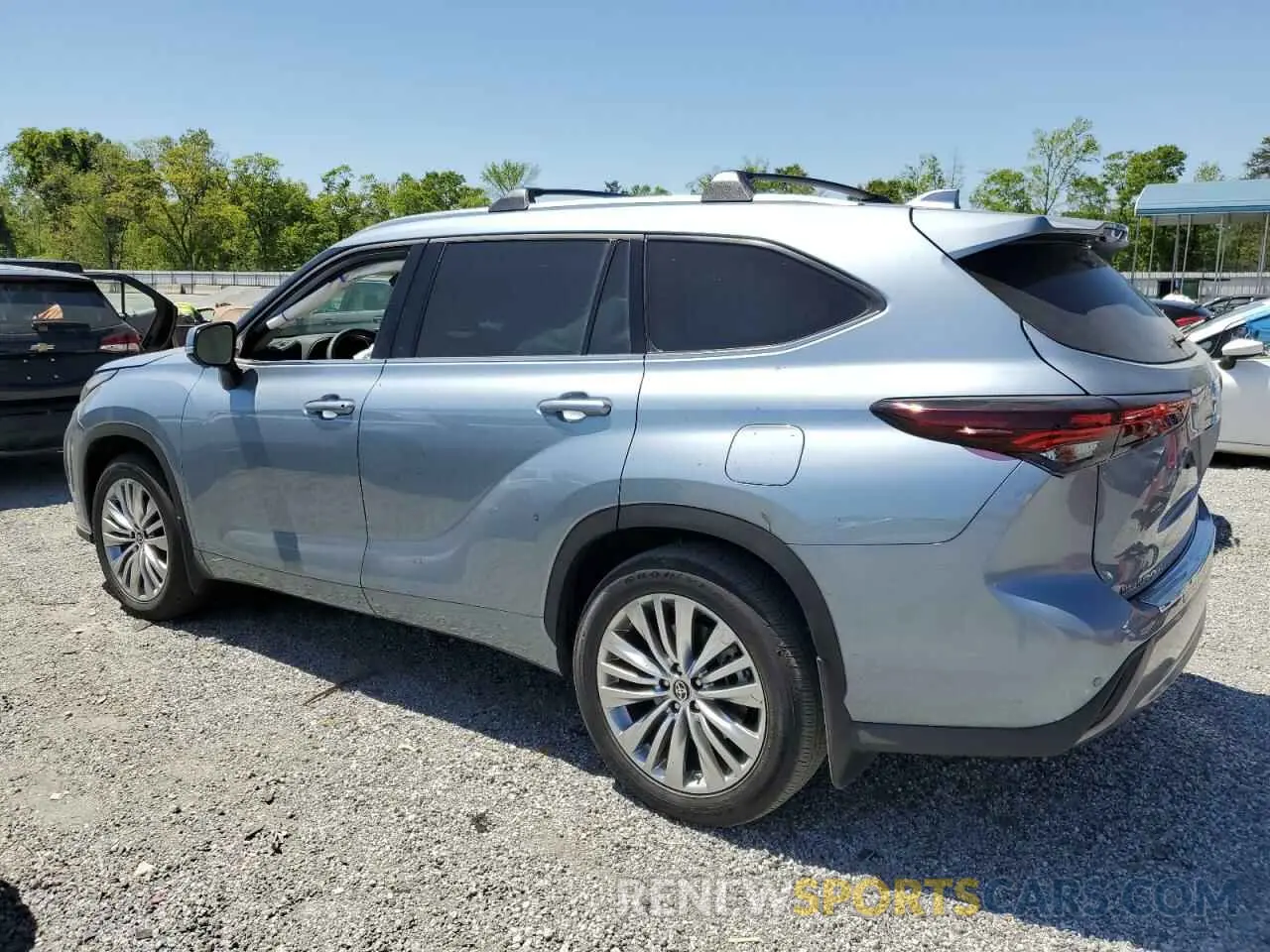 2 Photograph of a damaged car 5TDFARAH4RS537531 TOYOTA HIGHLANDER 2024