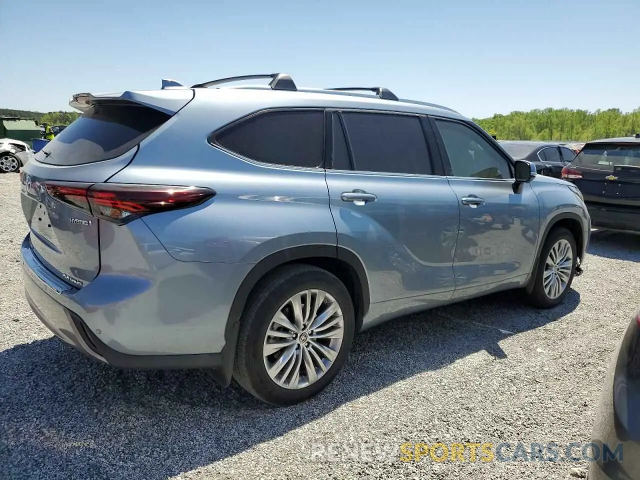 3 Photograph of a damaged car 5TDFARAH4RS537531 TOYOTA HIGHLANDER 2024