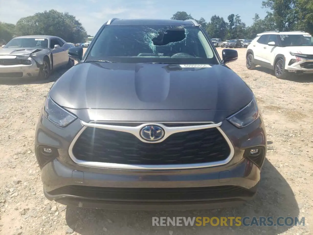 5 Photograph of a damaged car 5TDKARAH3RS024981 TOYOTA HIGHLANDER 2024