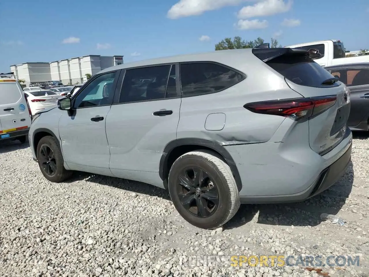 2 Photograph of a damaged car 5TDKARAH5RS530697 TOYOTA HIGHLANDER 2024