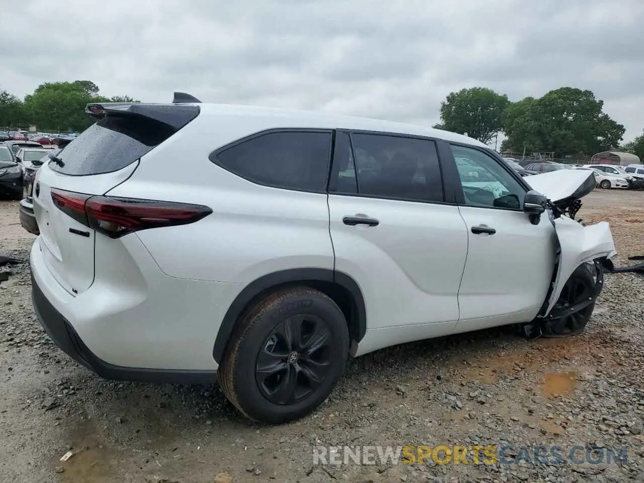 3 Photograph of a damaged car 5TDKARAH7RS530751 TOYOTA HIGHLANDER 2024