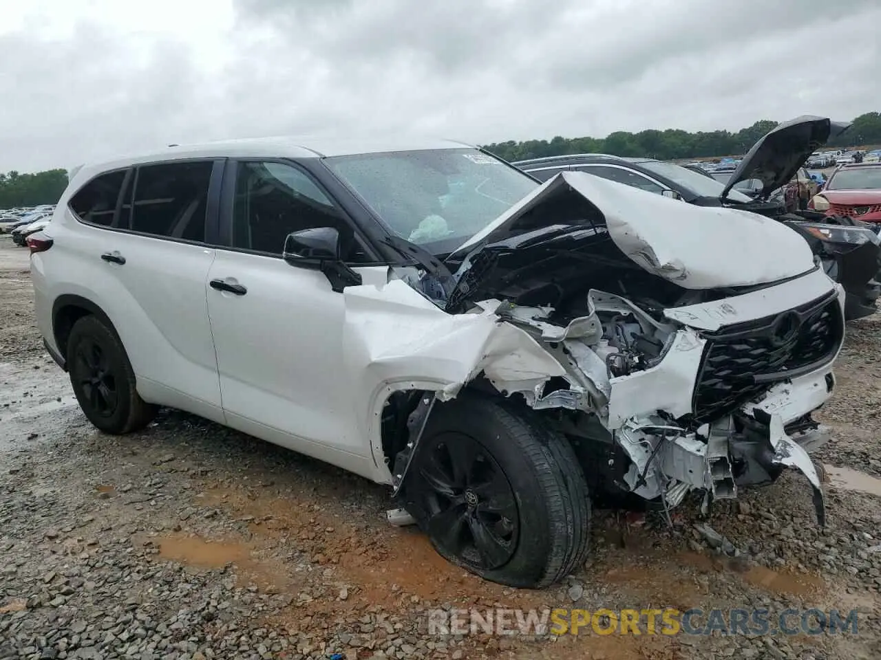 4 Photograph of a damaged car 5TDKARAH7RS530751 TOYOTA HIGHLANDER 2024