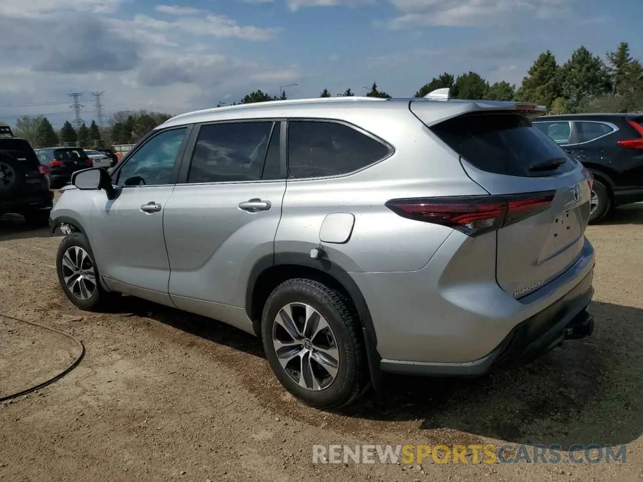 2 Photograph of a damaged car 5TDKBRCH3RS636172 TOYOTA HIGHLANDER 2024