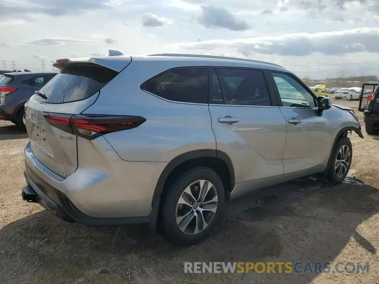 3 Photograph of a damaged car 5TDKBRCH3RS636172 TOYOTA HIGHLANDER 2024