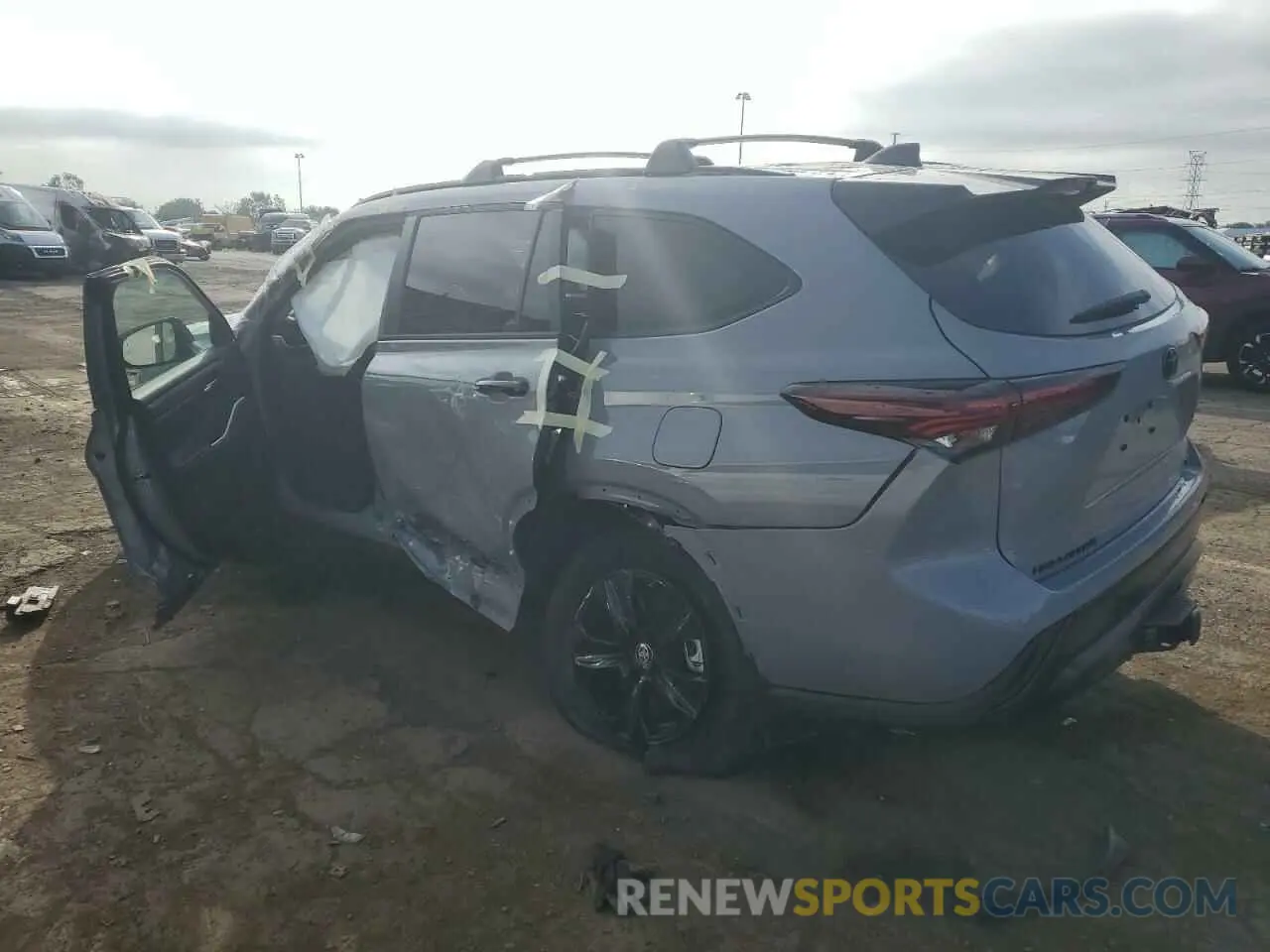 2 Photograph of a damaged car 5TDKBRCH4RS624130 TOYOTA HIGHLANDER 2024