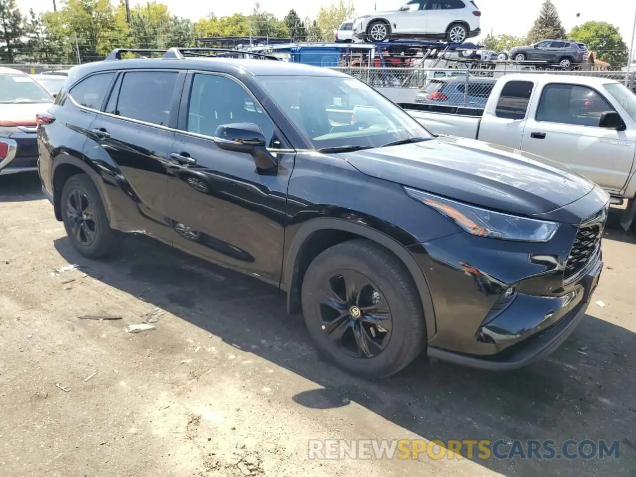 4 Photograph of a damaged car 5TDKBRCH5RS139124 TOYOTA HIGHLANDER 2024