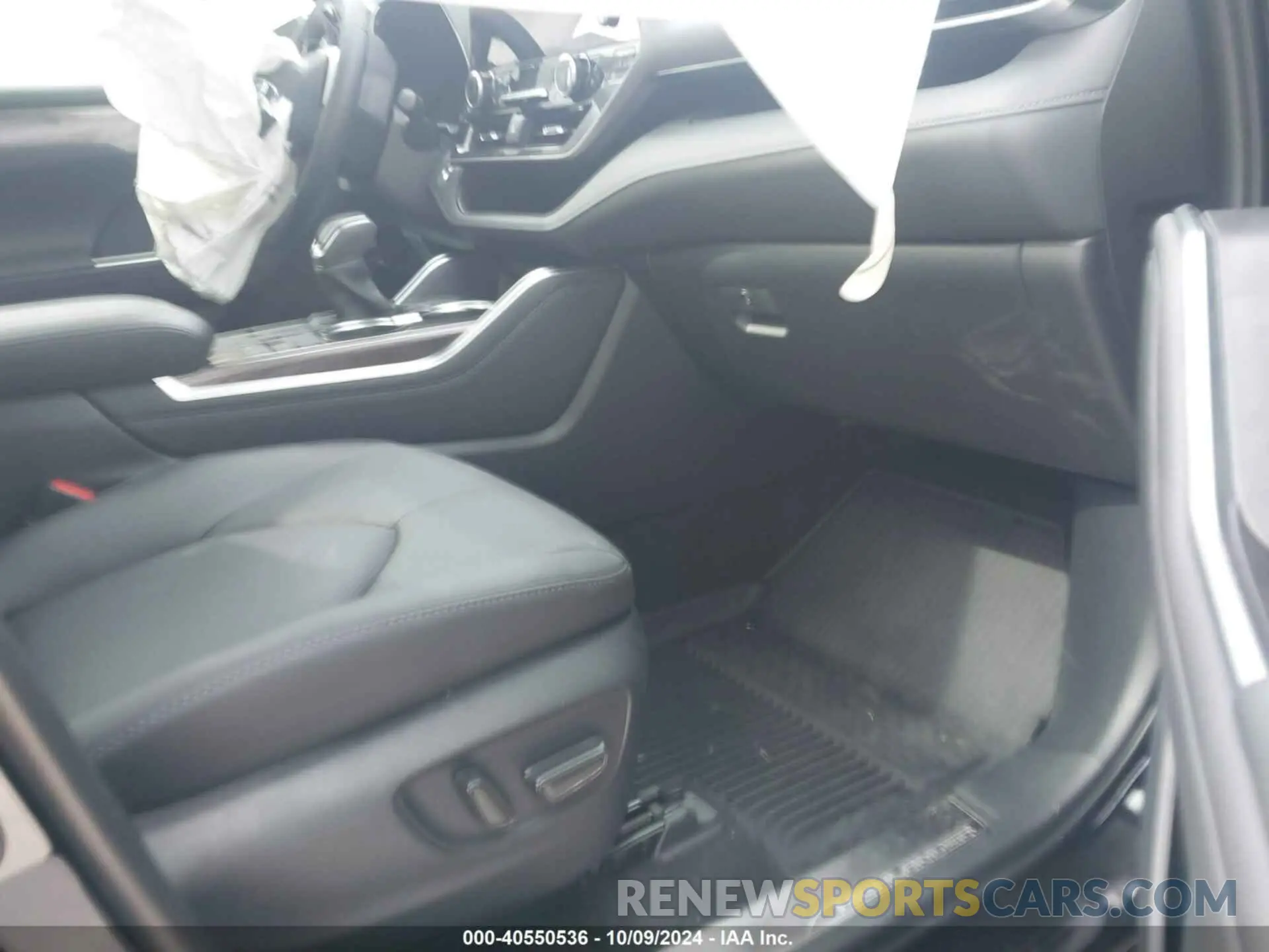 5 Photograph of a damaged car 5TDKDRAH0RS548306 TOYOTA HIGHLANDER 2024