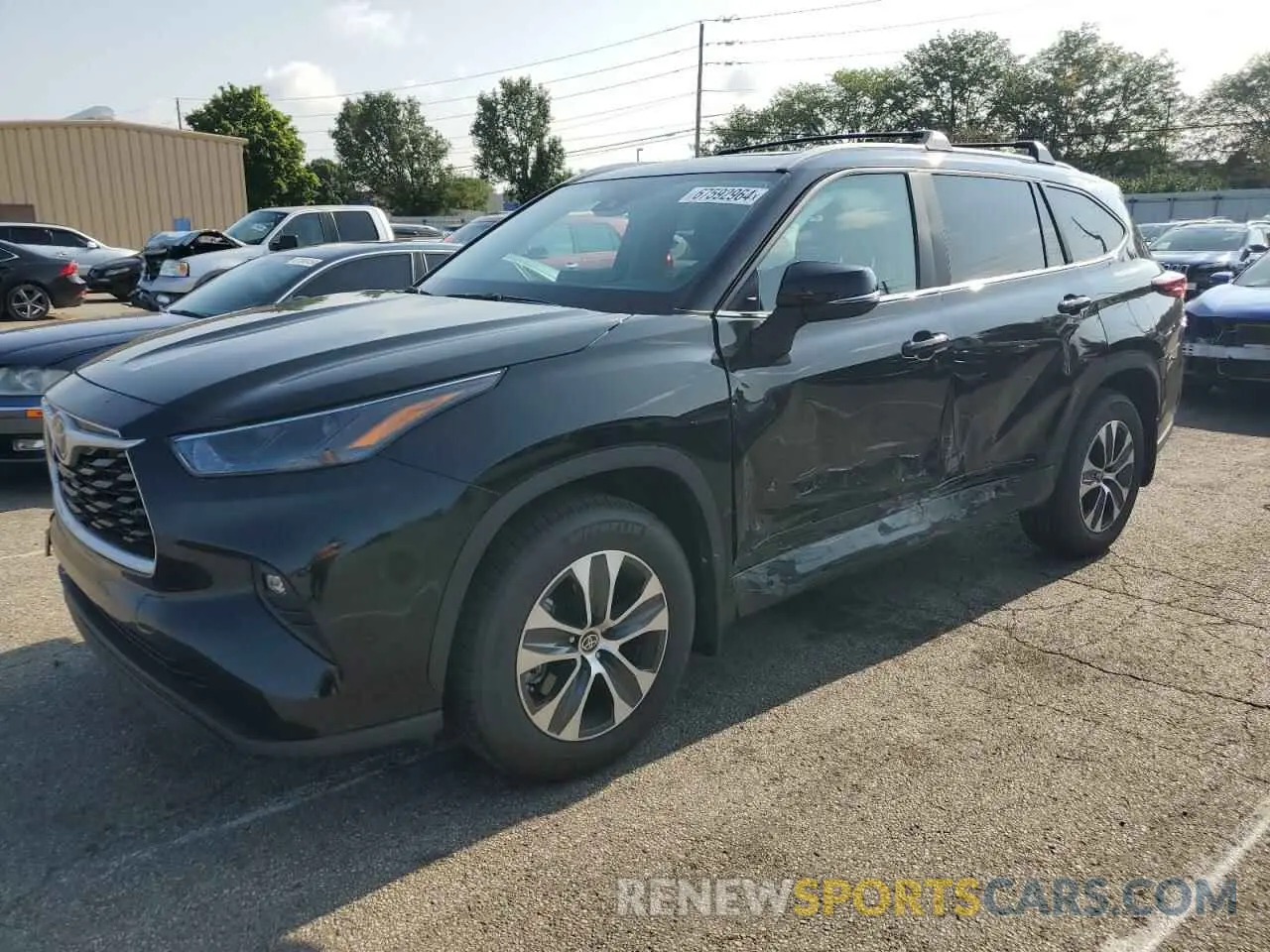 1 Photograph of a damaged car 5TDKDRAH1RS049935 TOYOTA HIGHLANDER 2024
