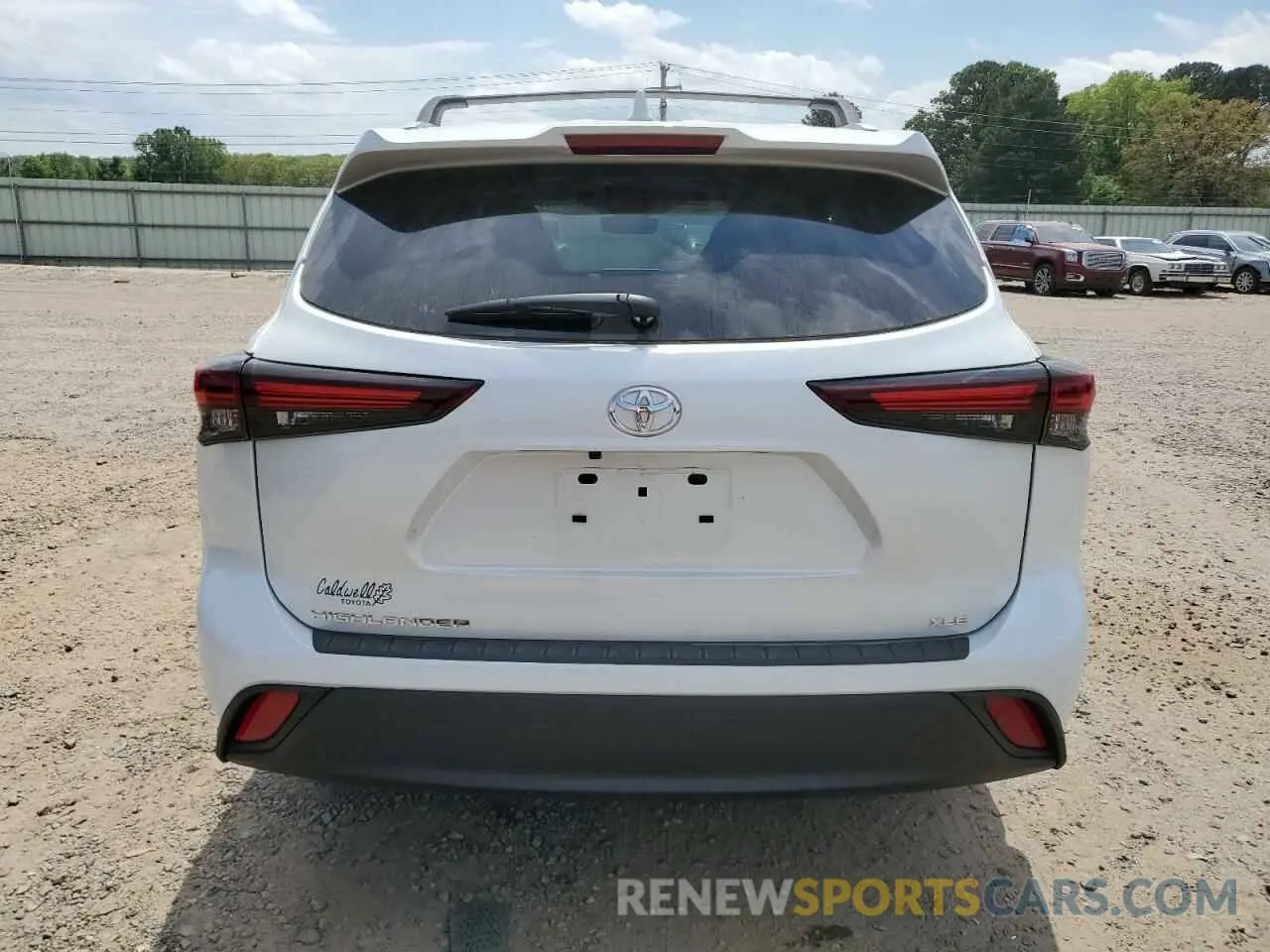6 Photograph of a damaged car 5TDKDRAH1RS534978 TOYOTA HIGHLANDER 2024