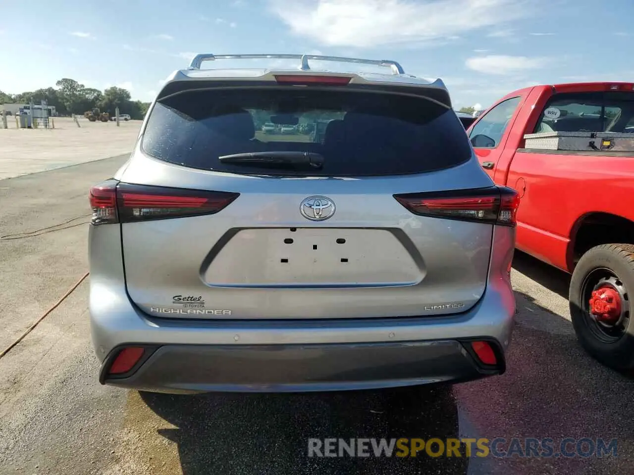 6 Photograph of a damaged car 5TDKDRAH1RS543440 TOYOTA HIGHLANDER 2024