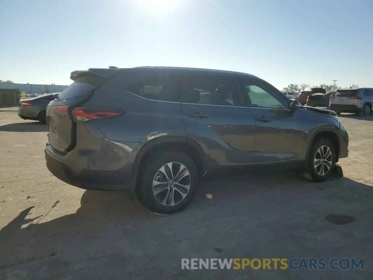 3 Photograph of a damaged car 5TDKDRAH2RS529417 TOYOTA HIGHLANDER 2024