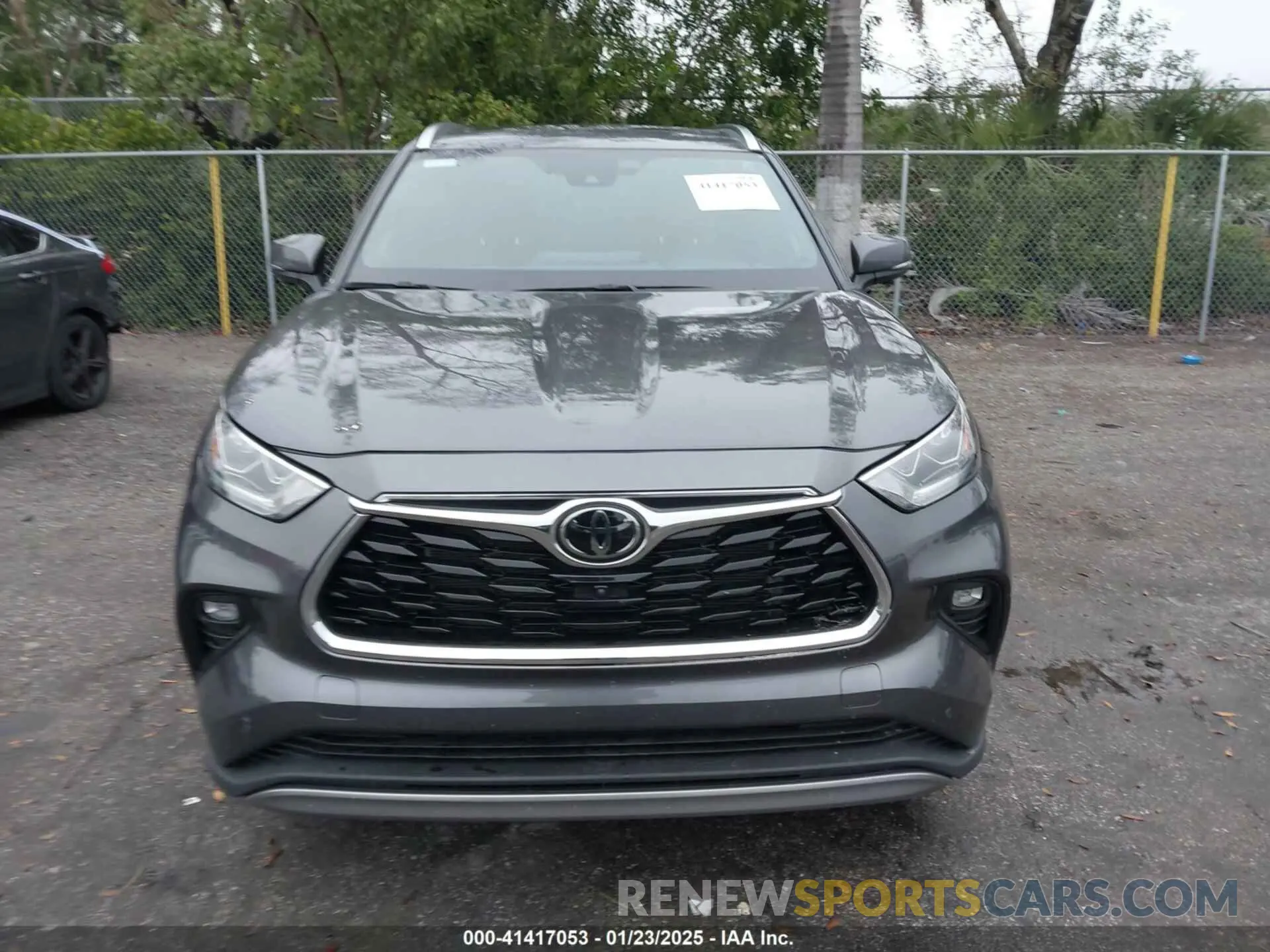 12 Photograph of a damaged car 5TDKDRAH2RS537694 TOYOTA HIGHLANDER 2024