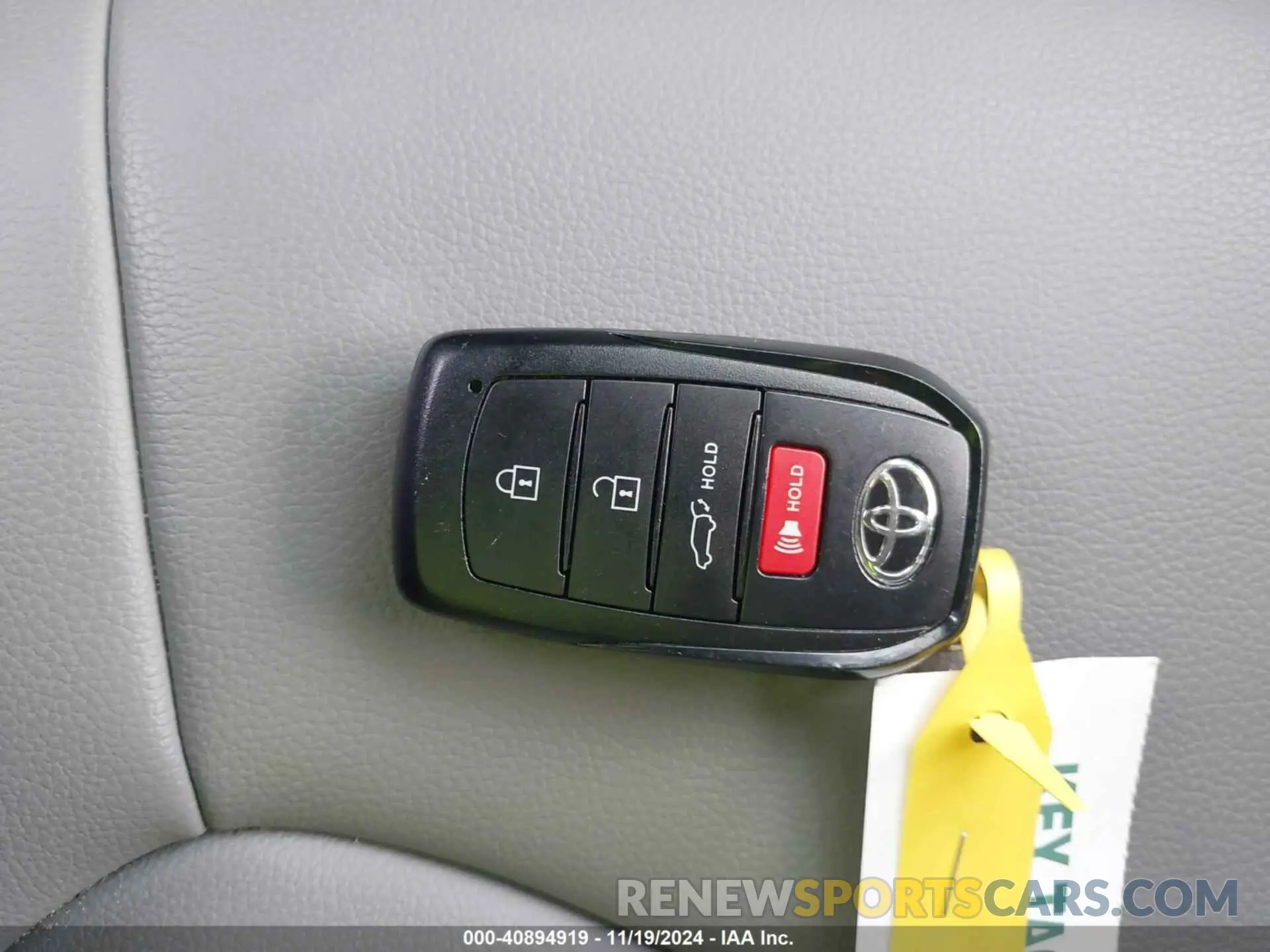11 Photograph of a damaged car 5TDKDRAH3RS053551 TOYOTA HIGHLANDER 2024