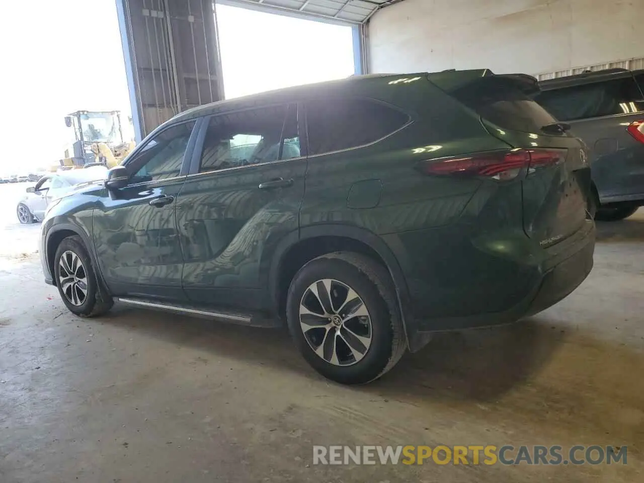 2 Photograph of a damaged car 5TDKDRAH3RS532777 TOYOTA HIGHLANDER 2024