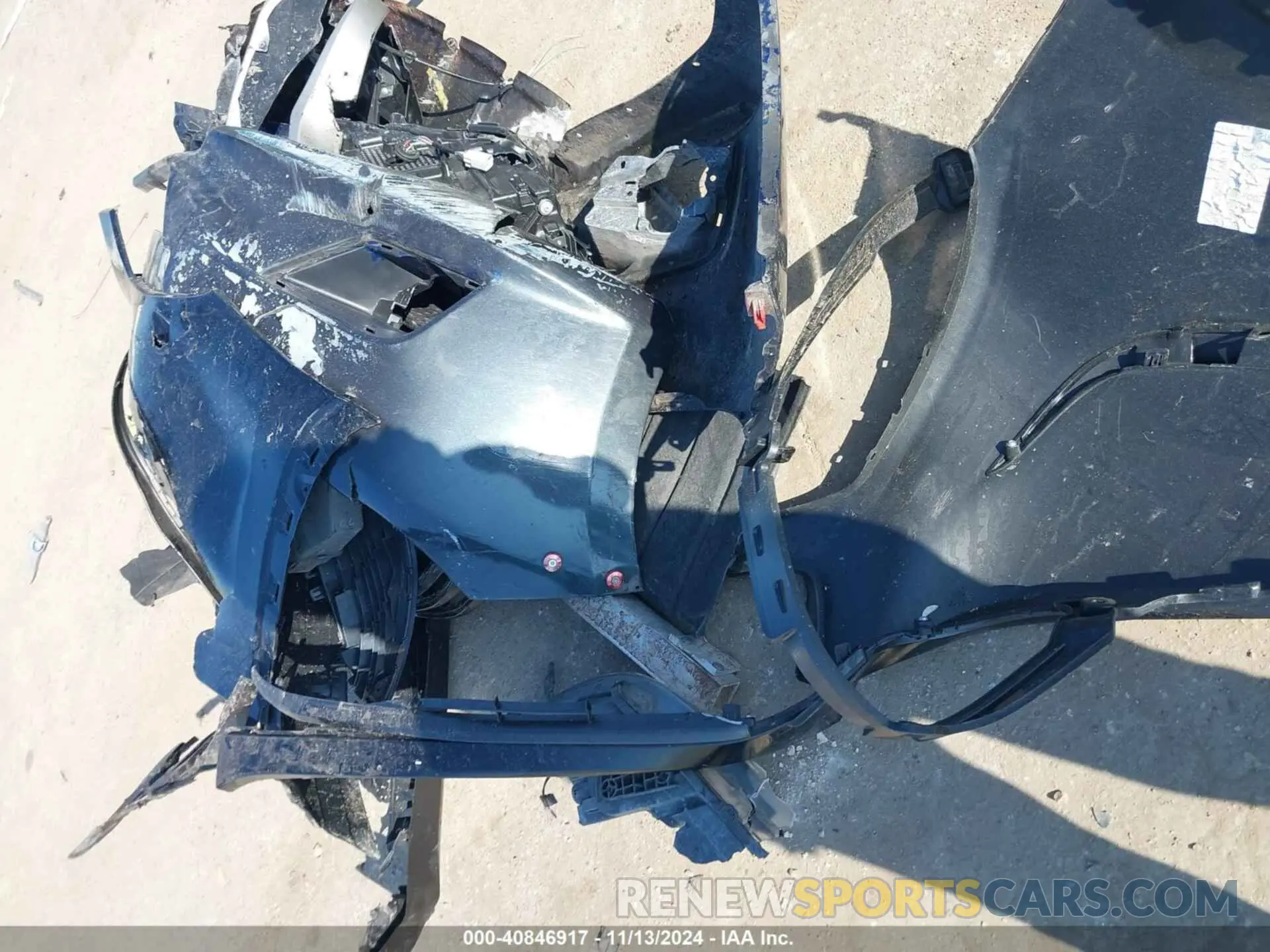 11 Photograph of a damaged car 5TDKDRAH4RS529886 TOYOTA HIGHLANDER 2024