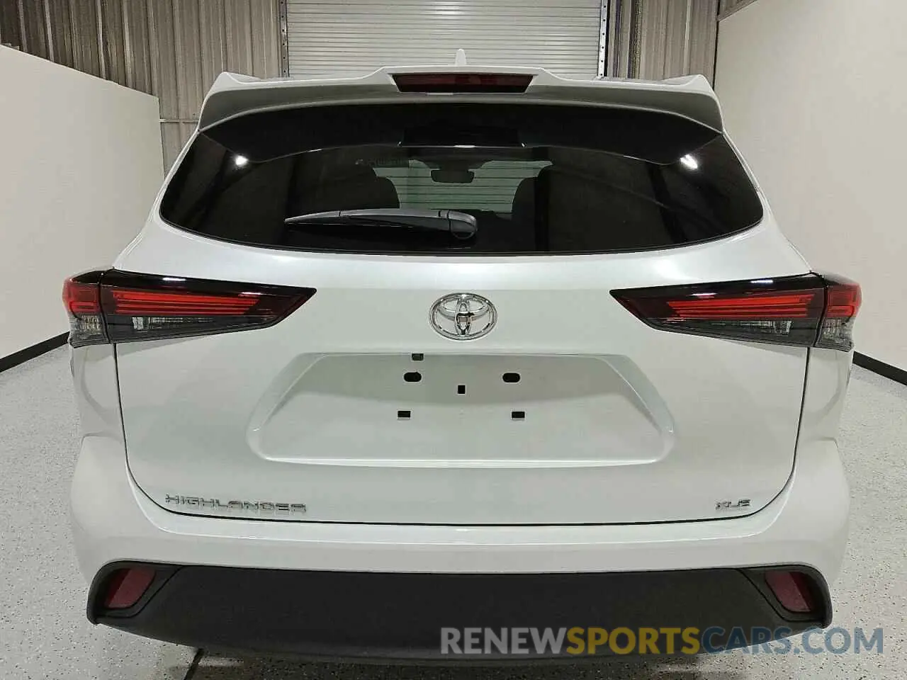6 Photograph of a damaged car 5TDKDRAH5RS054524 TOYOTA HIGHLANDER 2024