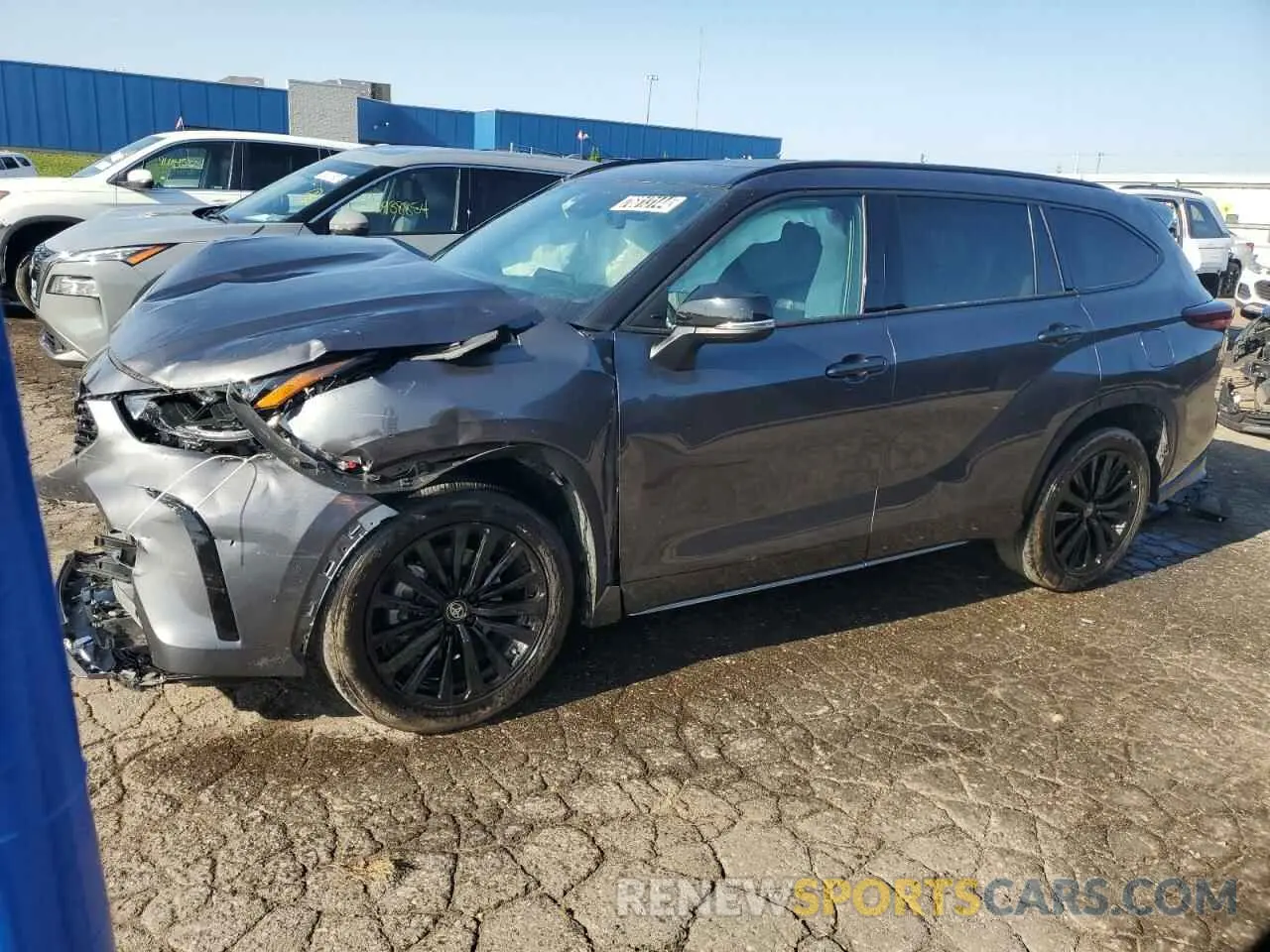 1 Photograph of a damaged car 5TDKDRAH5RS537527 TOYOTA HIGHLANDER 2024