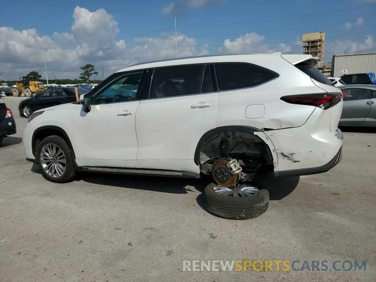 2 Photograph of a damaged car 5TDKDRAH6RS535933 TOYOTA HIGHLANDER 2024
