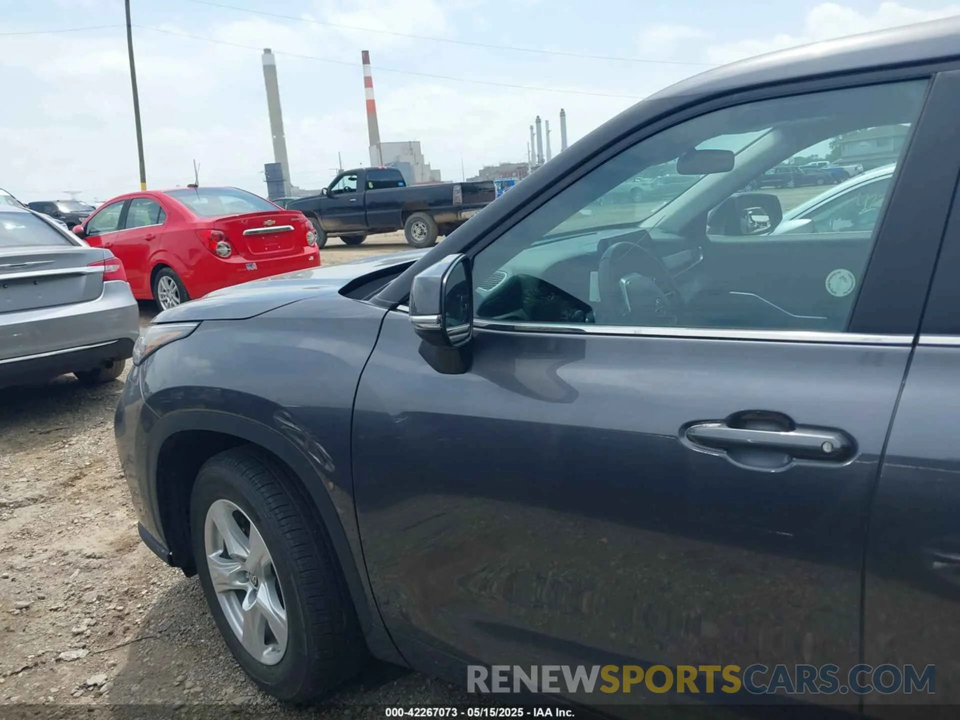 14 Photograph of a damaged car 5TDKDRAH6RS539383 TOYOTA HIGHLANDER 2024