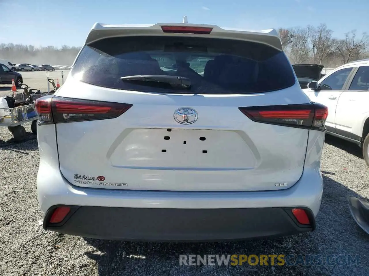 6 Photograph of a damaged car 5TDKDRAH6RS547709 TOYOTA HIGHLANDER 2024