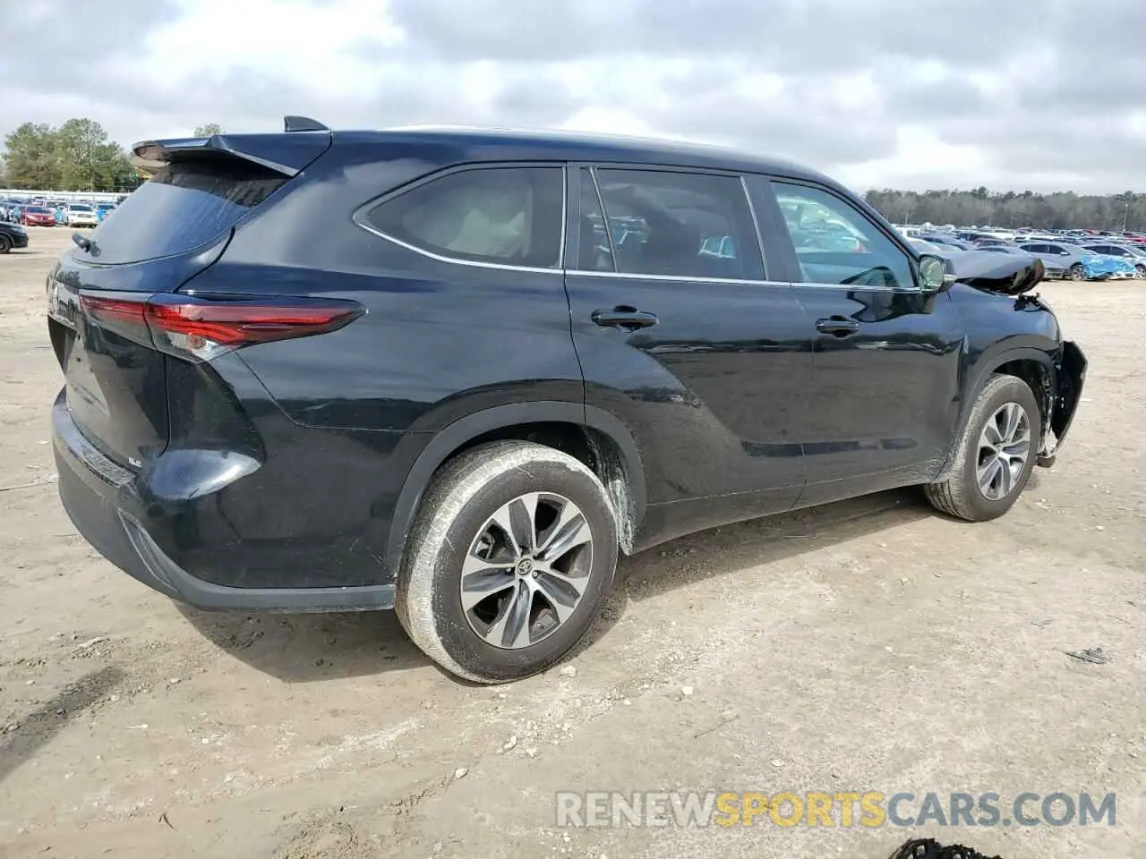 3 Photograph of a damaged car 5TDKDRAH7RS529686 TOYOTA HIGHLANDER 2024