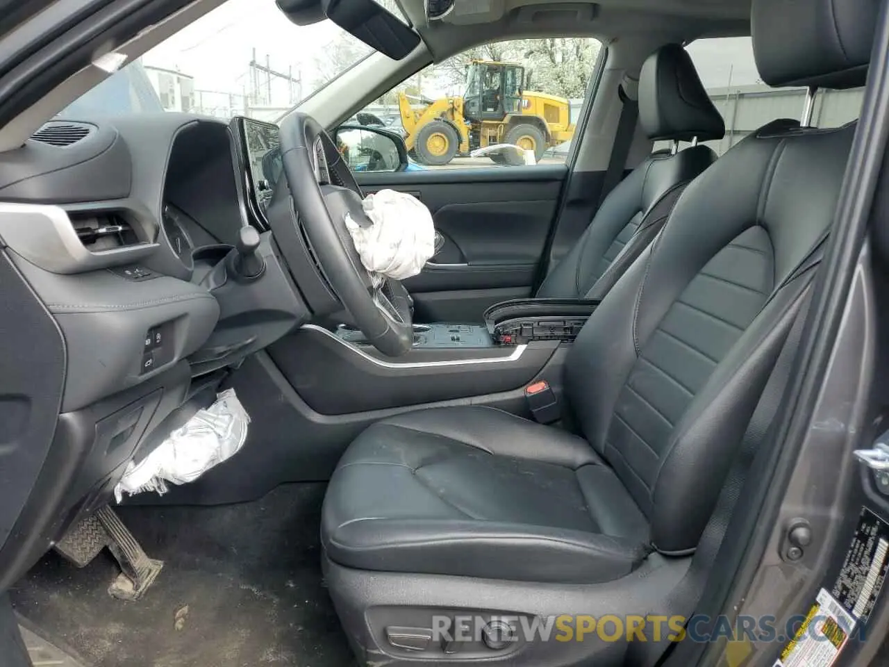 7 Photograph of a damaged car 5TDKDRAH8RS053920 TOYOTA HIGHLANDER 2024