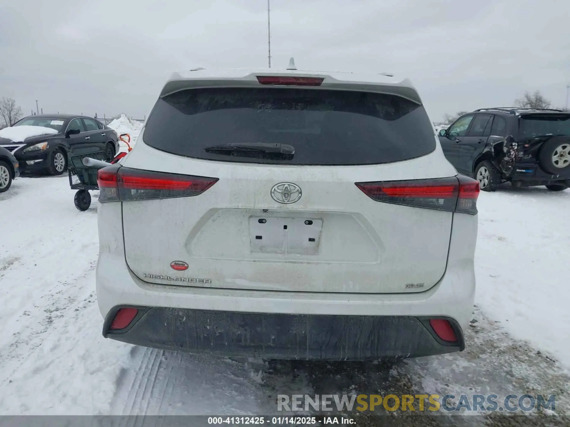 16 Photograph of a damaged car 5TDKDRAH8RS537537 TOYOTA HIGHLANDER 2024