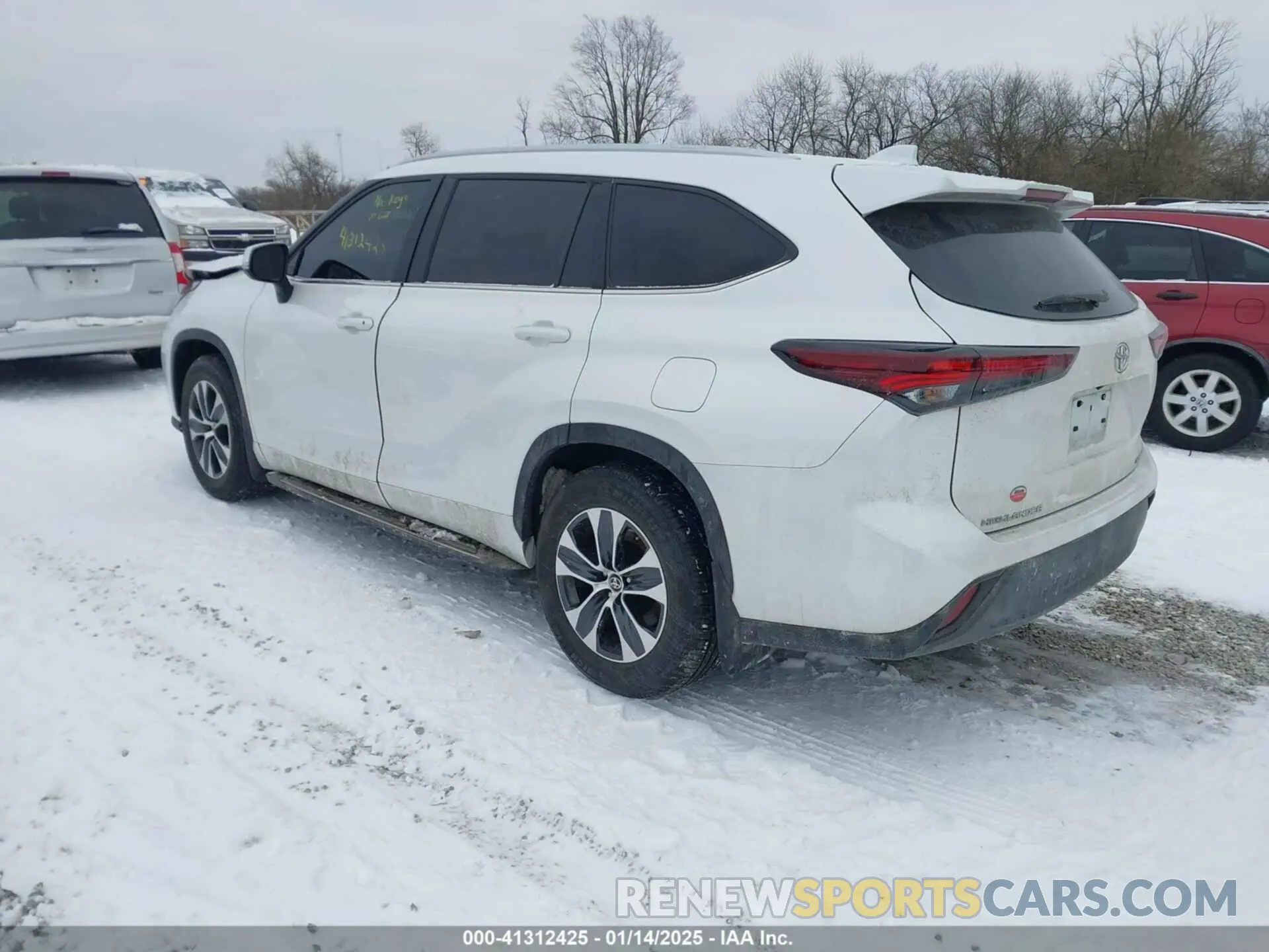 3 Photograph of a damaged car 5TDKDRAH8RS537537 TOYOTA HIGHLANDER 2024