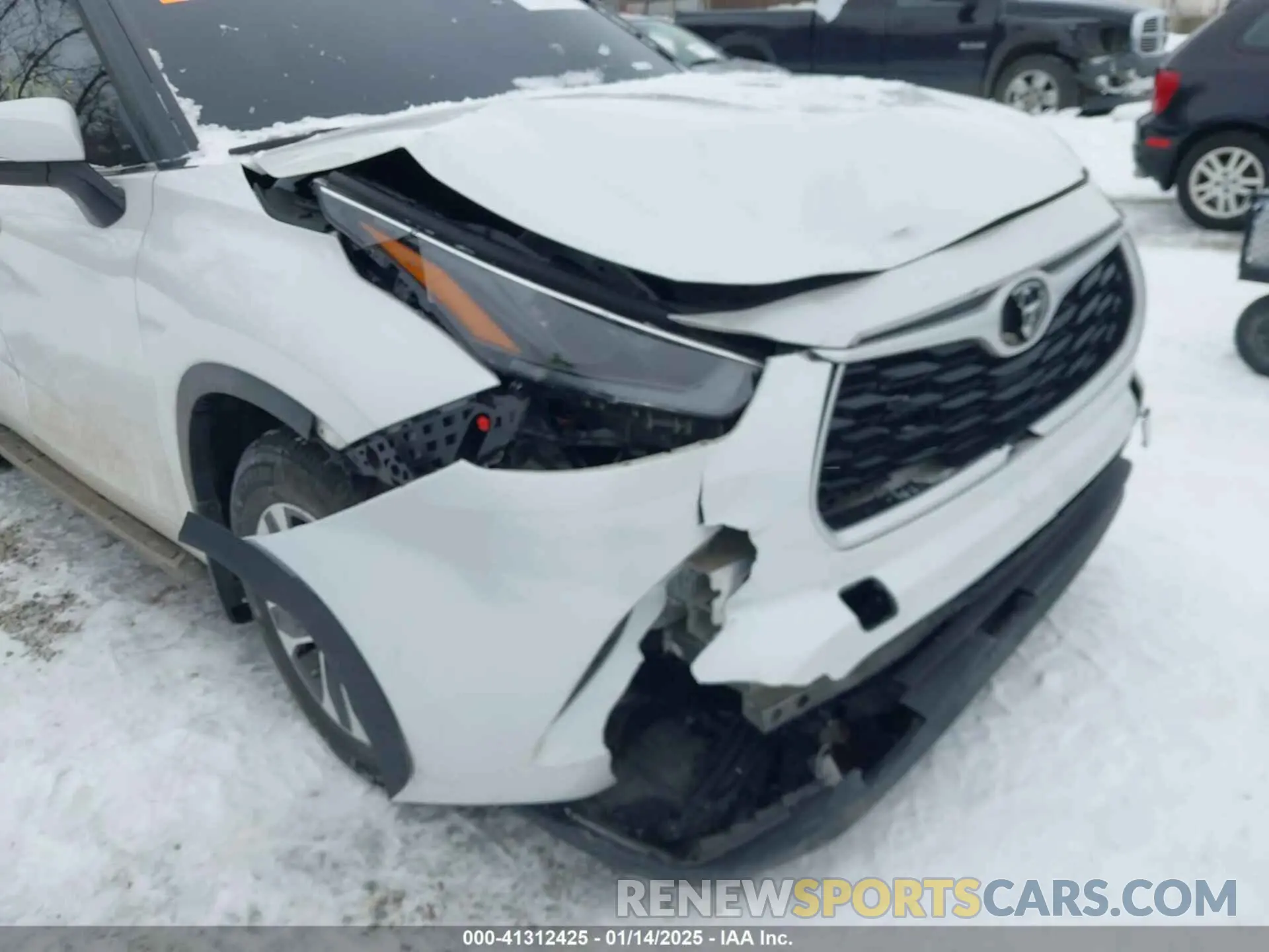 6 Photograph of a damaged car 5TDKDRAH8RS537537 TOYOTA HIGHLANDER 2024