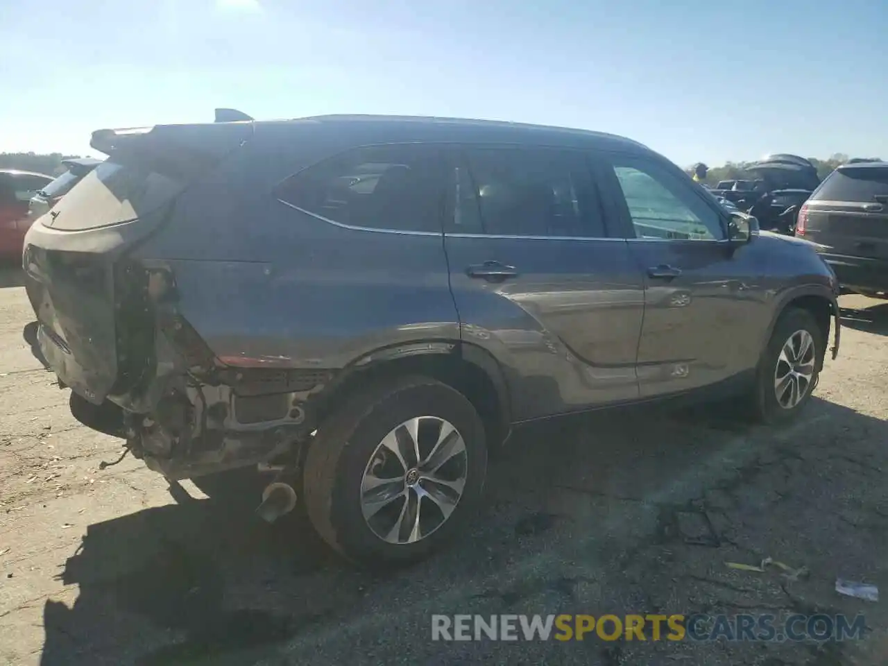 3 Photograph of a damaged car 5TDKDRAH9RS054364 TOYOTA HIGHLANDER 2024