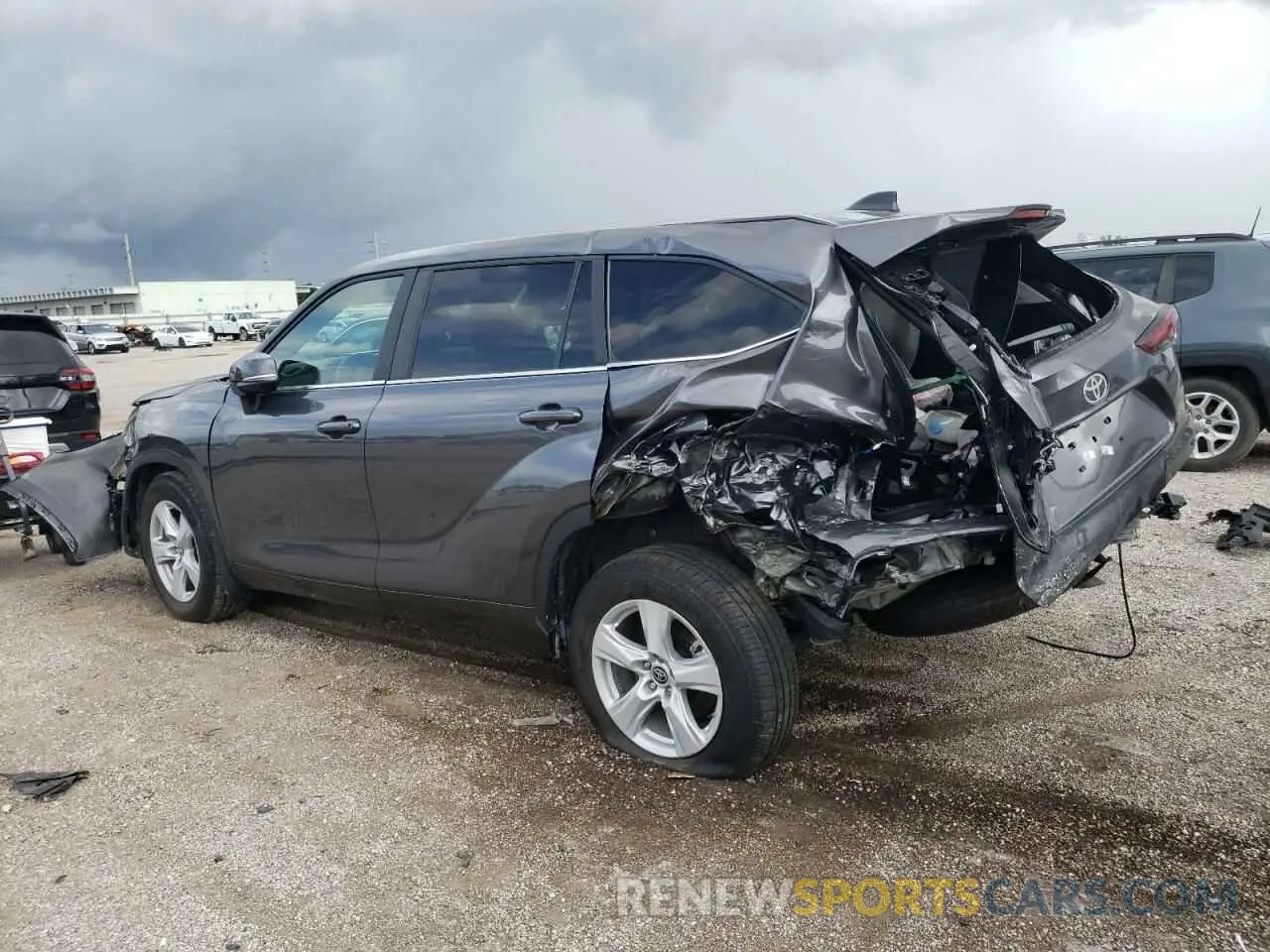 2 Photograph of a damaged car 5TDKDRAH9RS538454 TOYOTA HIGHLANDER 2024