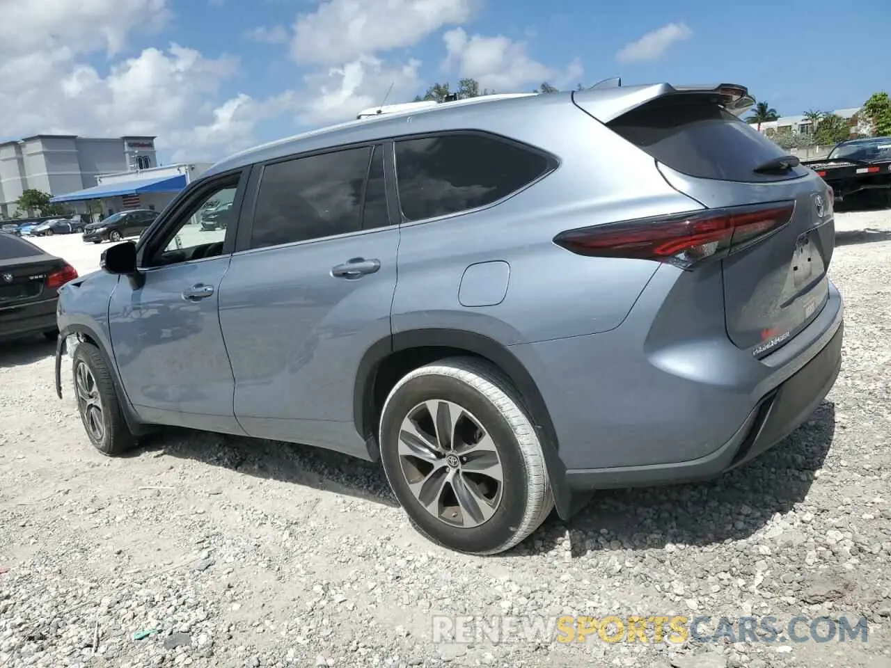 2 Photograph of a damaged car 5TDKDRAHXRS529455 TOYOTA HIGHLANDER 2024