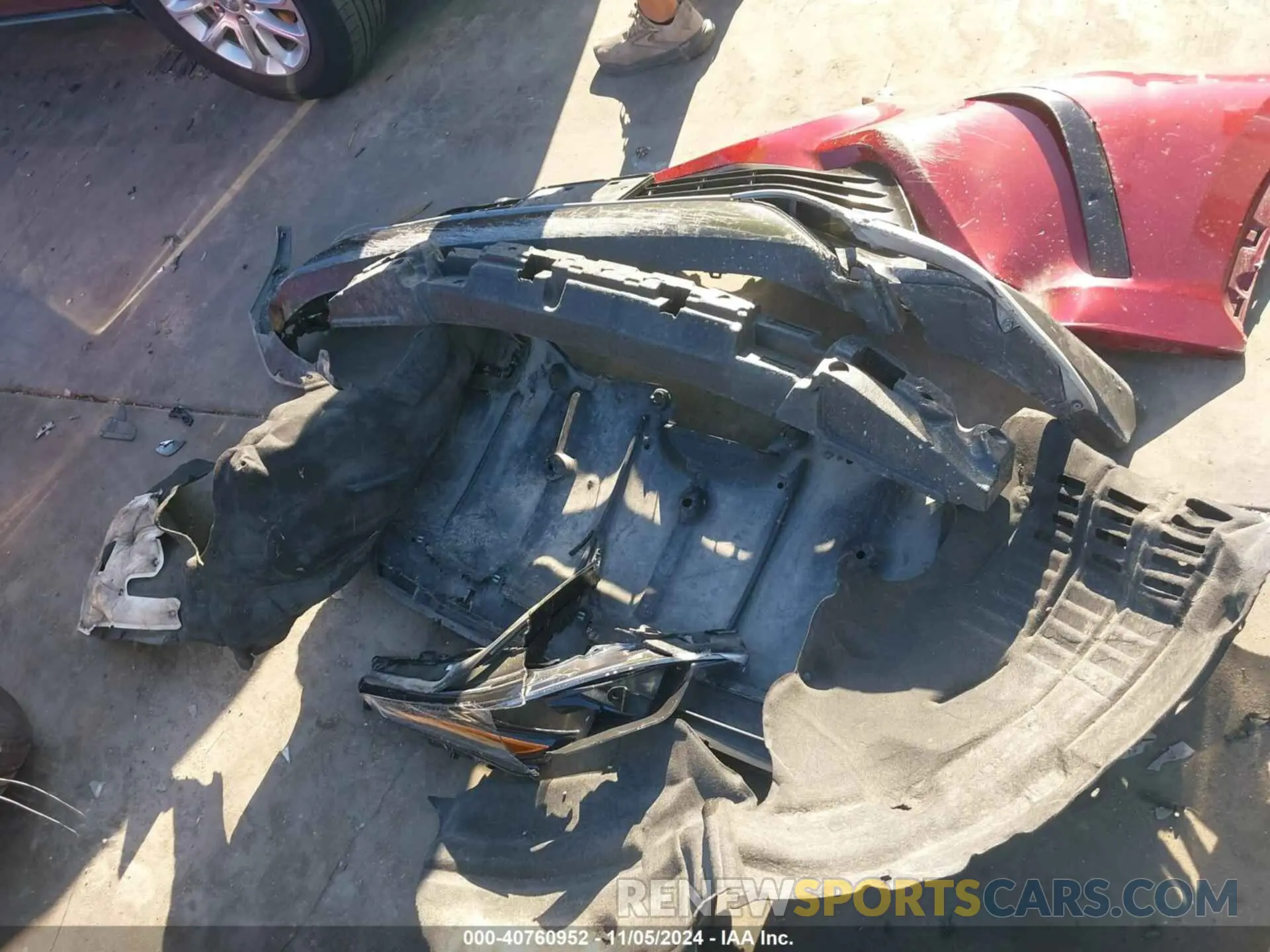 11 Photograph of a damaged car 5TDKDRAHXRS537037 TOYOTA HIGHLANDER 2024